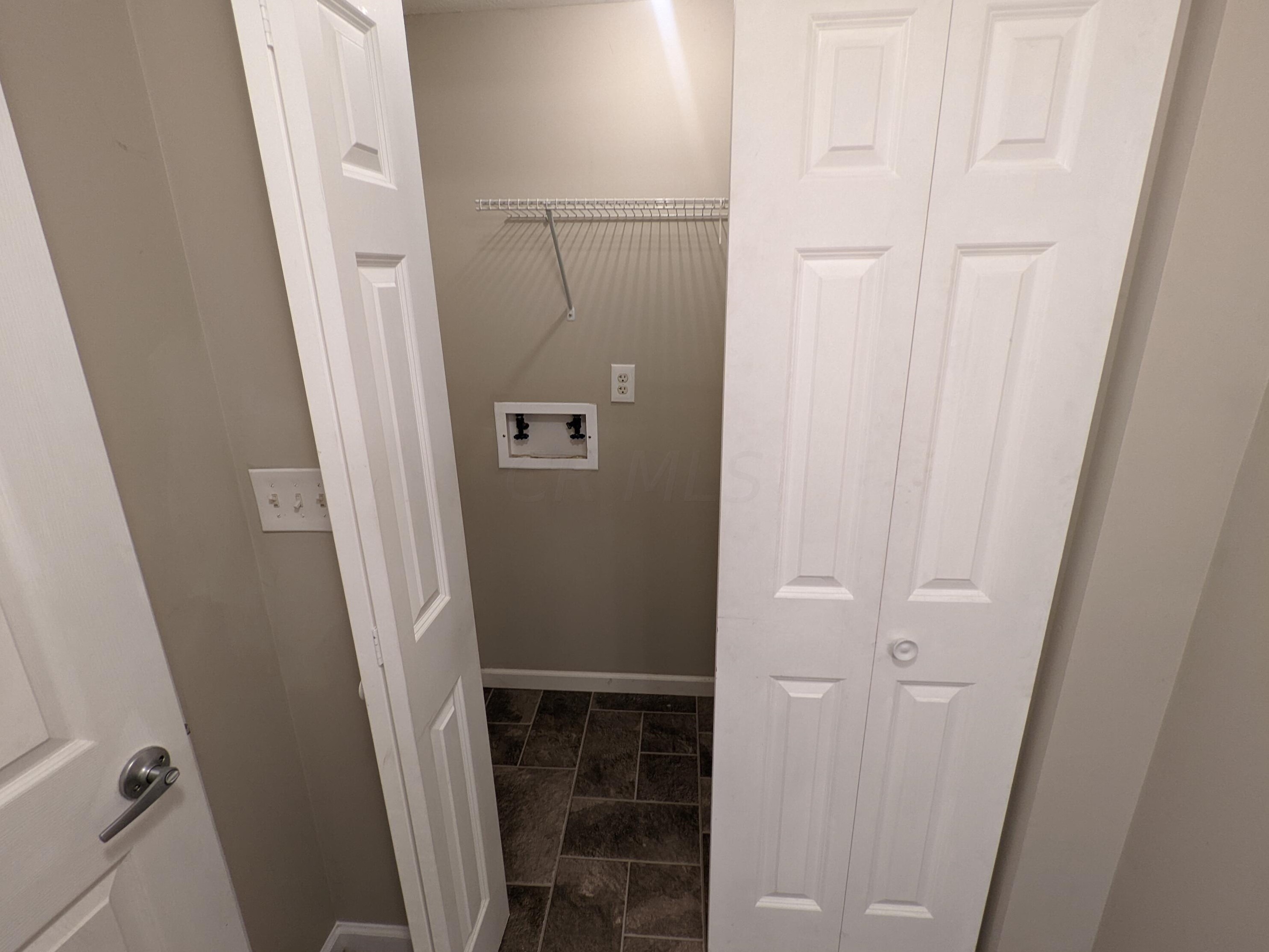 2556 Brooklyn Rd, Columbus OH 43231-5918 exterior