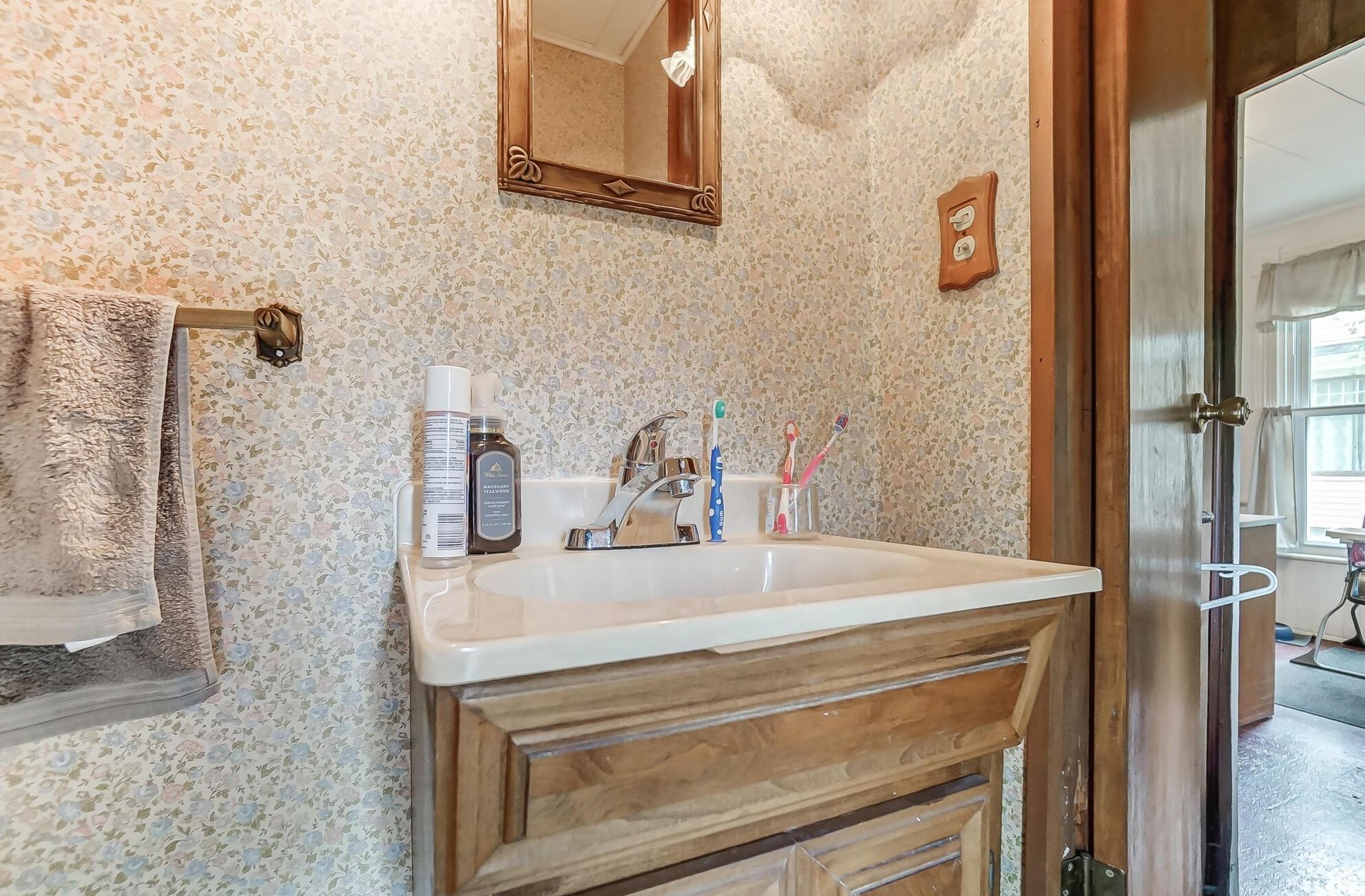 86 Lincoln St, Westerville OH  43081-1520 exterior