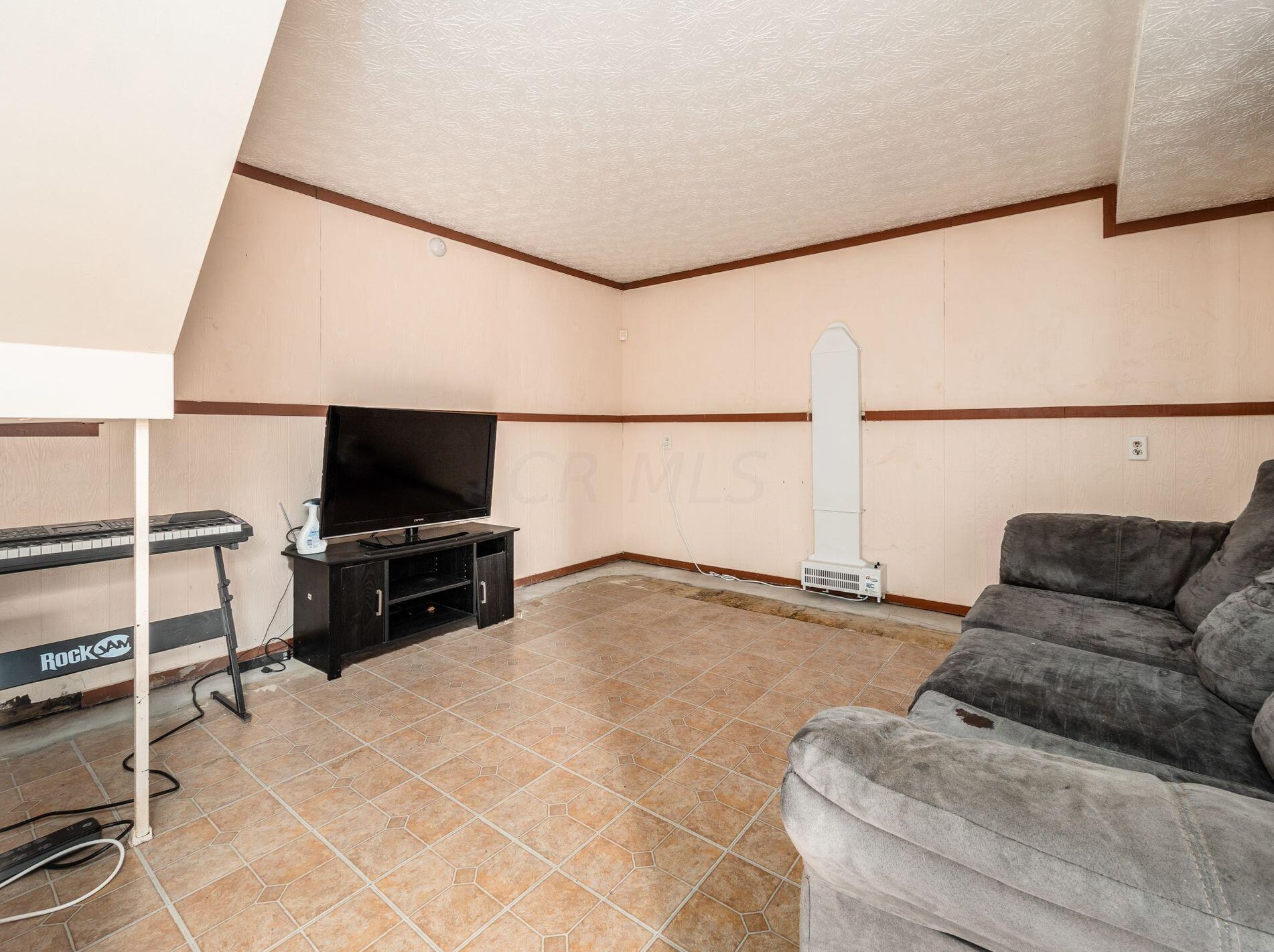 5009 Old Tree Ave, Columbus OH 43228-2234 exterior