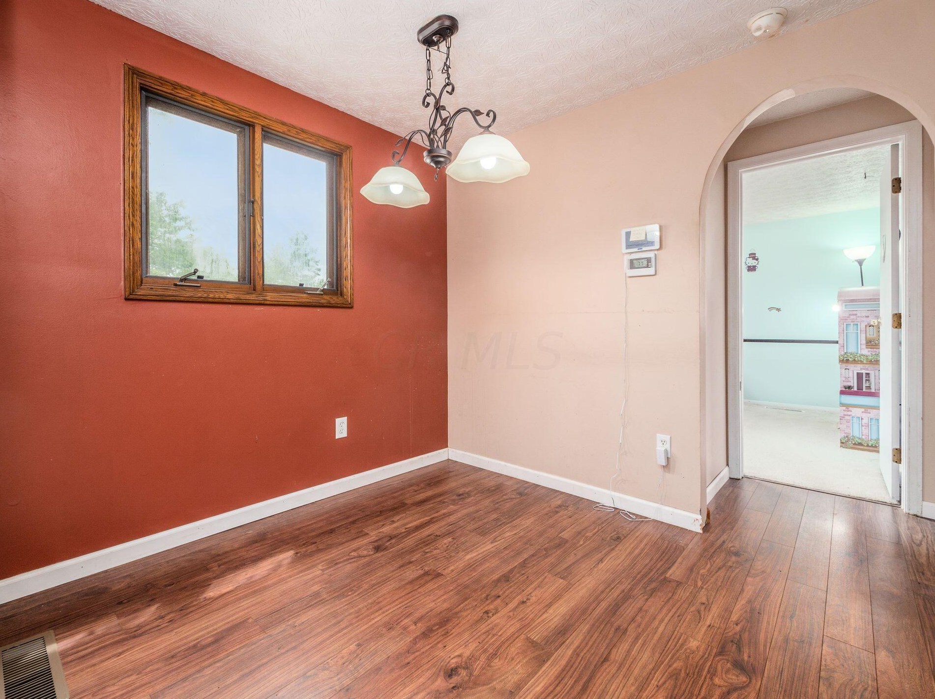 5009 Old Tree Ave, Columbus OH 43228-2234 exterior