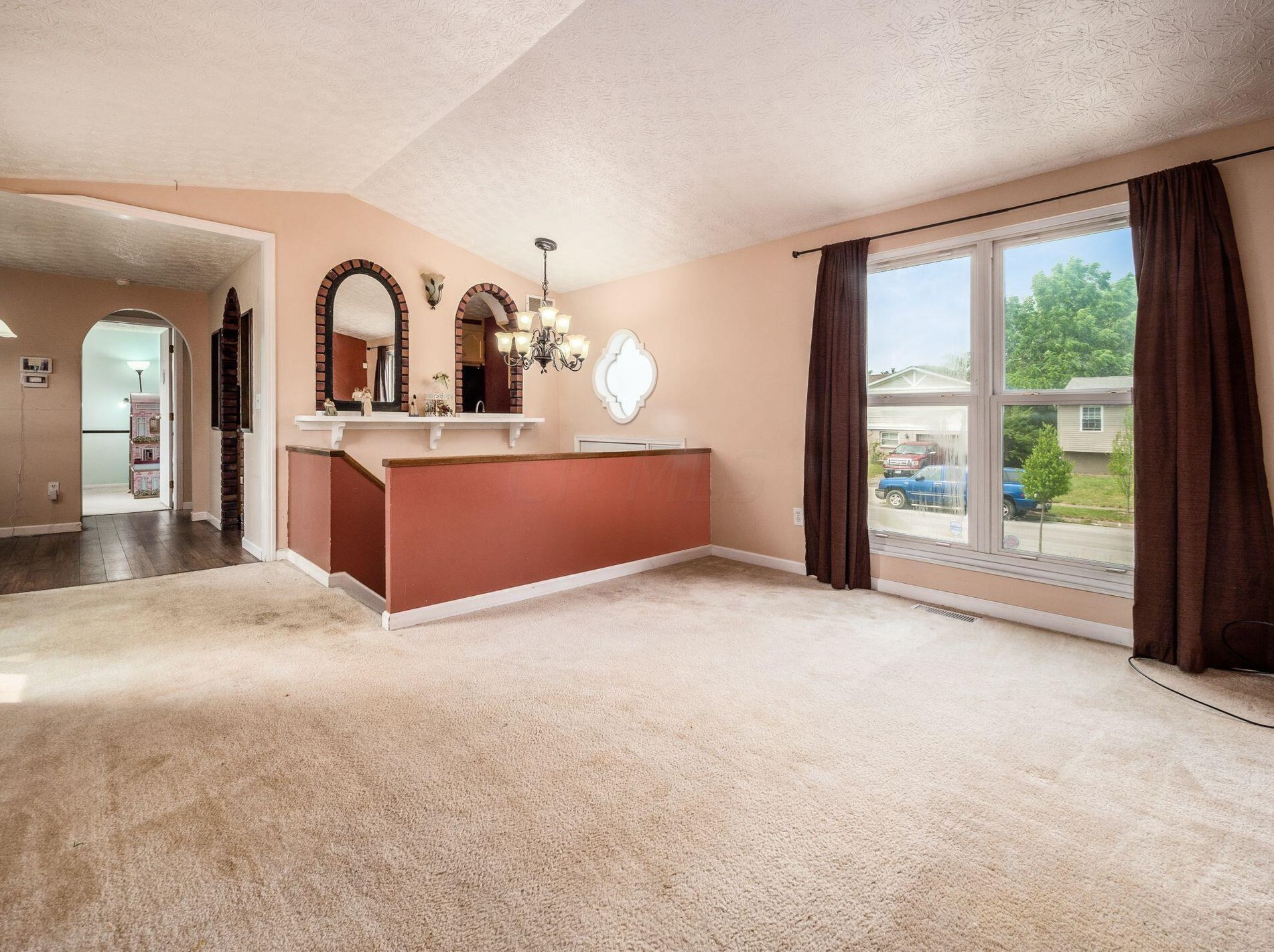 5009 Old Tree Ave, Columbus OH 43228-2234 exterior