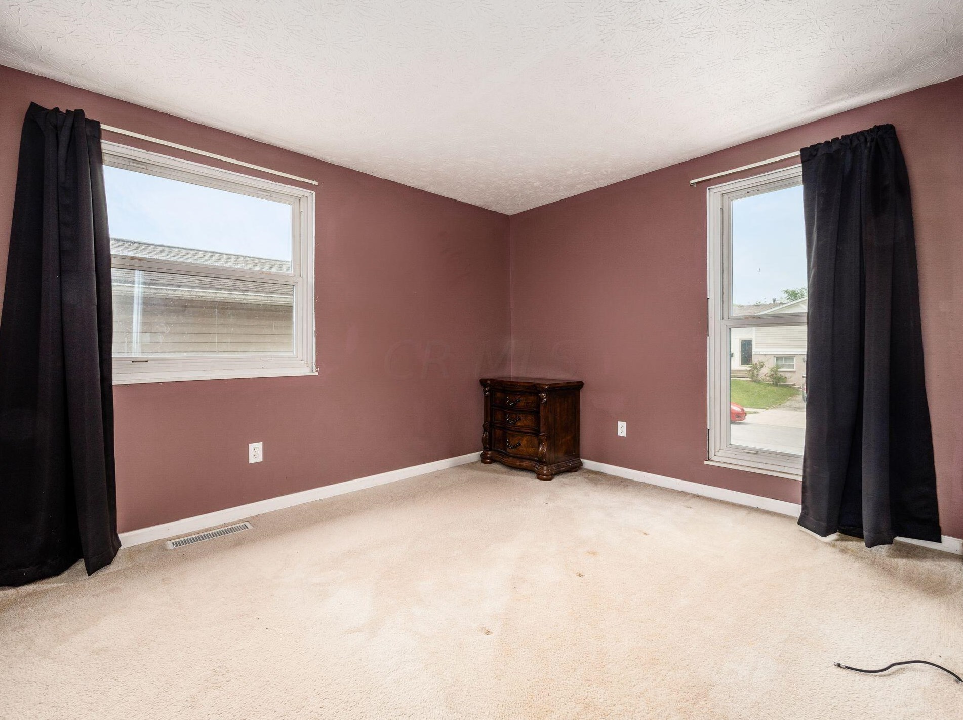 5009 Old Tree Ave, Columbus OH 43228-2234 exterior