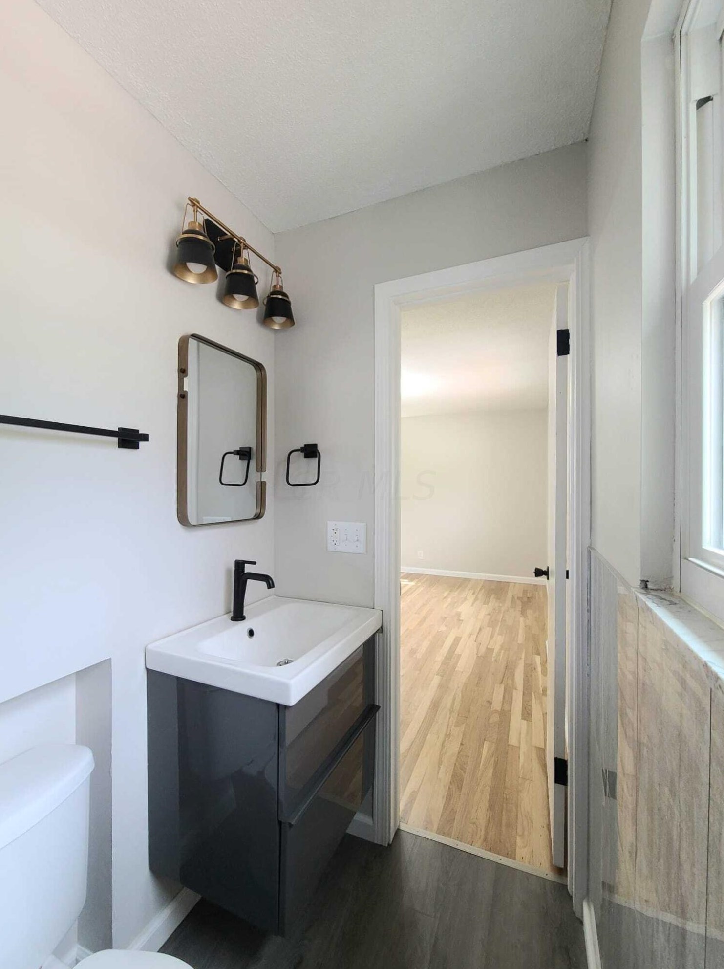 2200 Waldorf Rd, Columbus OH  43229-5352 exterior