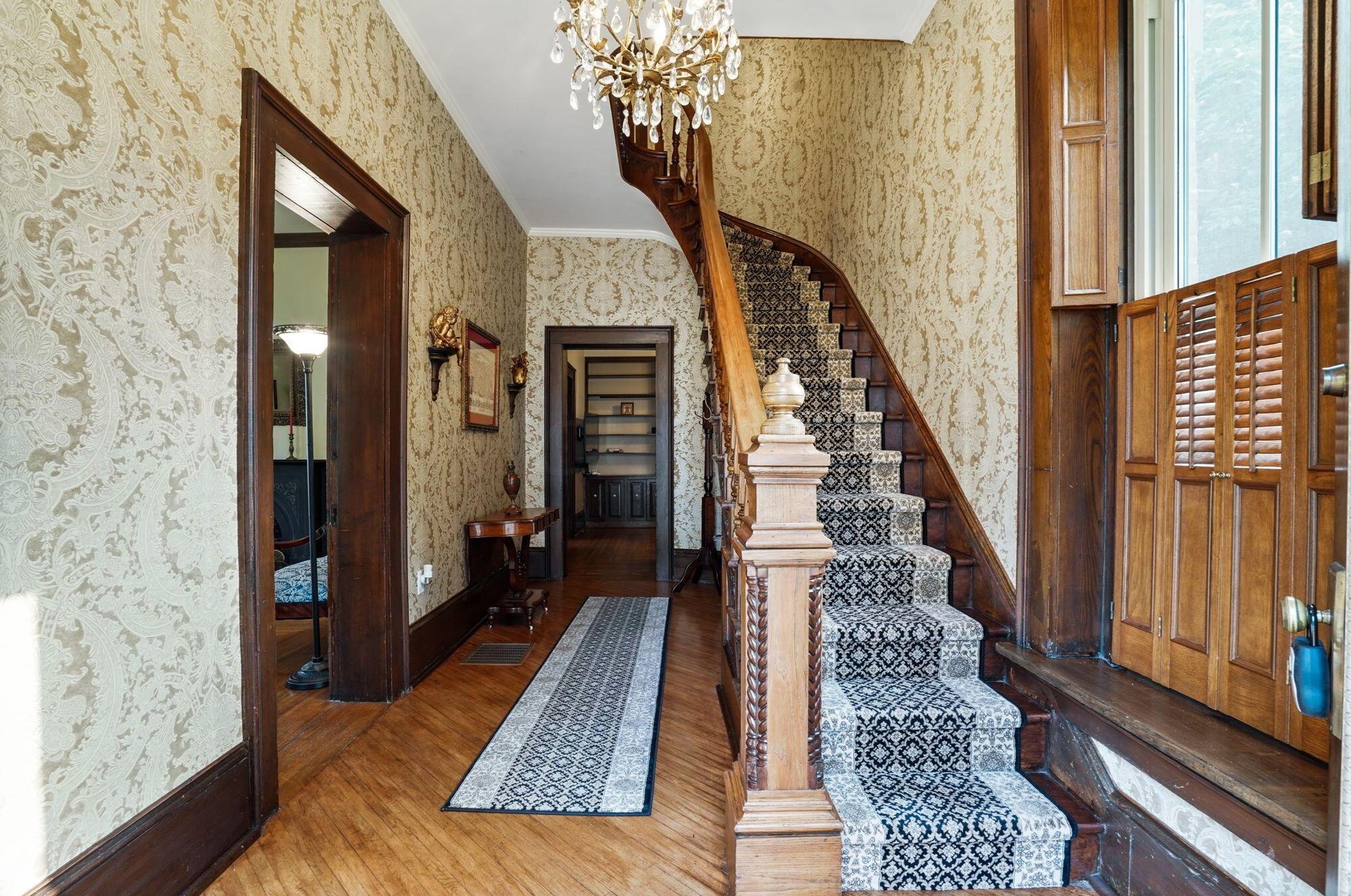 333 Wheeling St, Lancaster OH  43130-3818 exterior