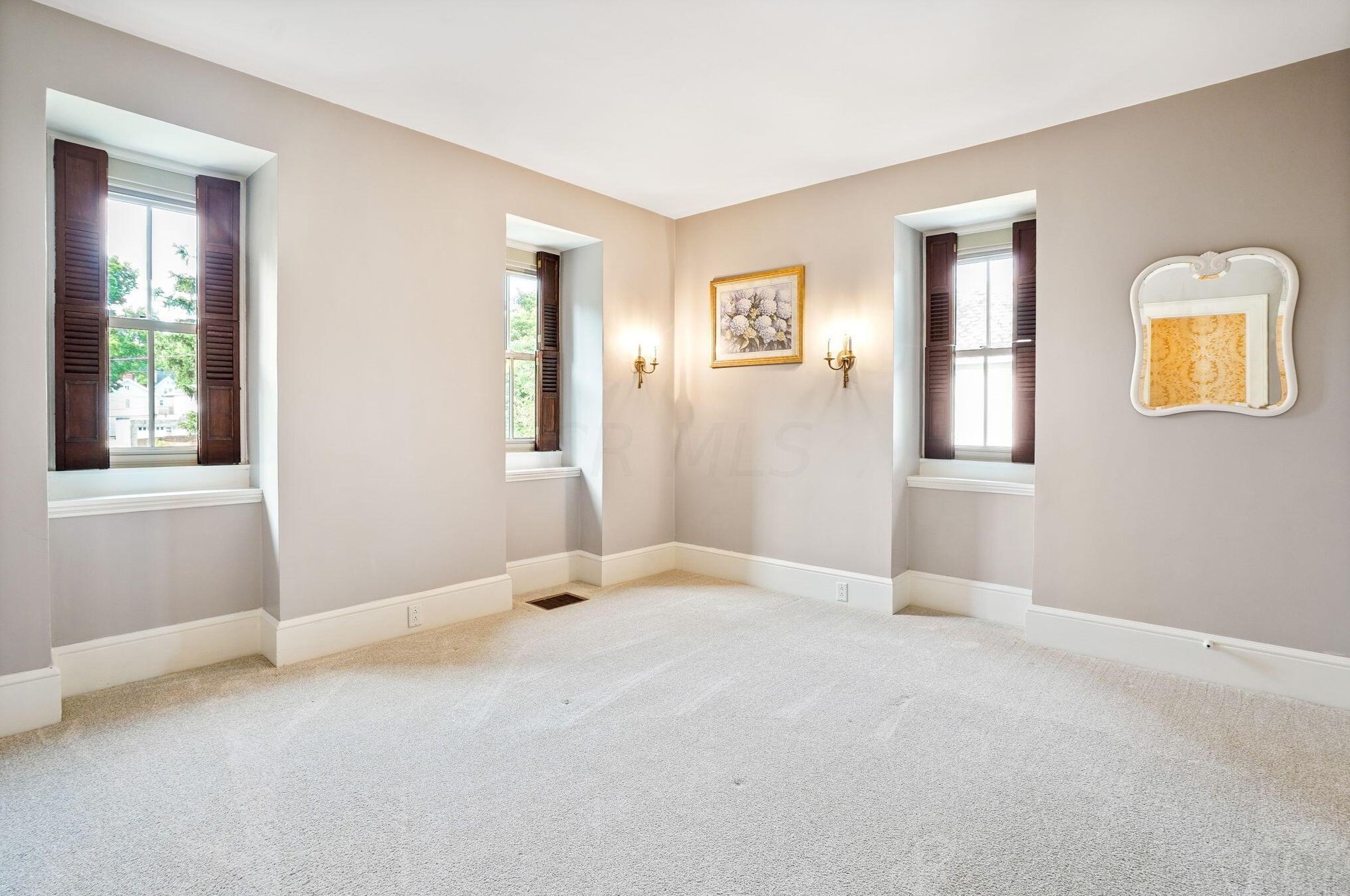 333 Wheeling St, Lancaster OH  43130-3818 exterior