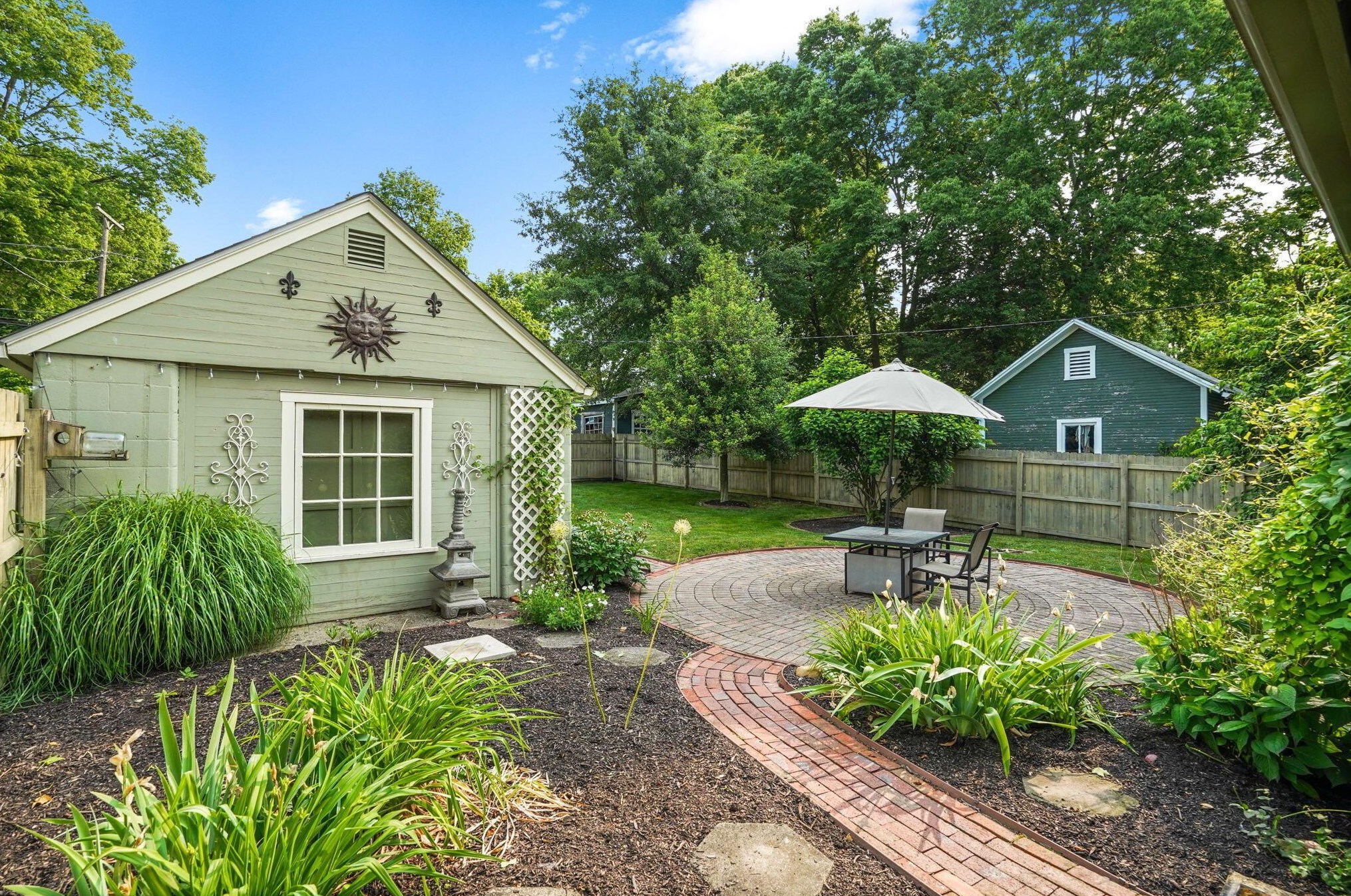 333 Wheeling St, Lancaster OH  43130-3818 exterior