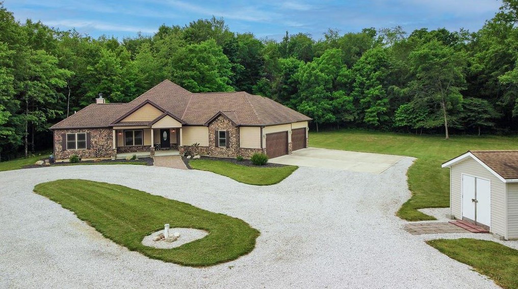 4356 Gale Rd, Granville OH  43023-9637 exterior