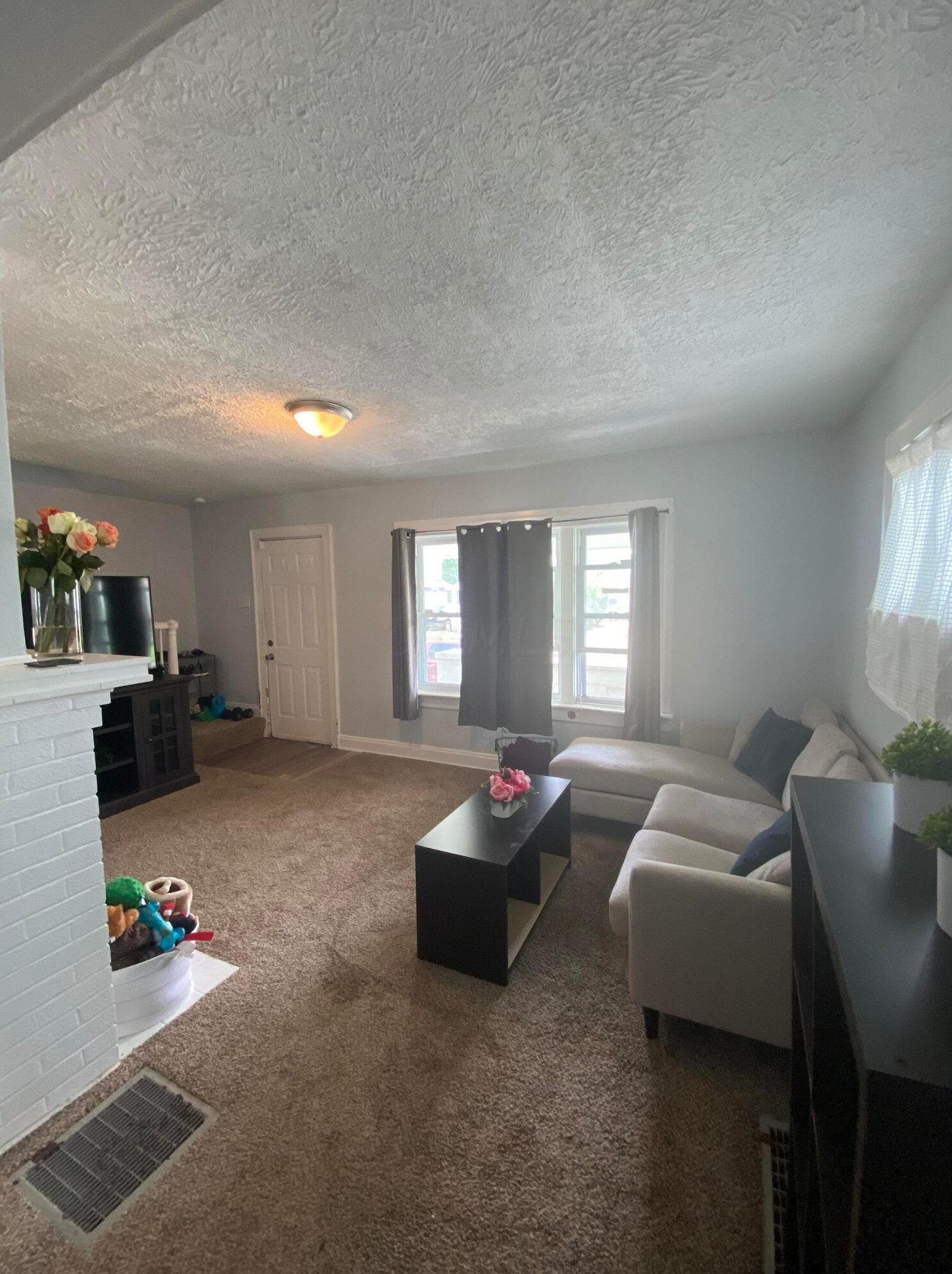 1452 Loretta Ave, Columbus OH  43211-1419 exterior