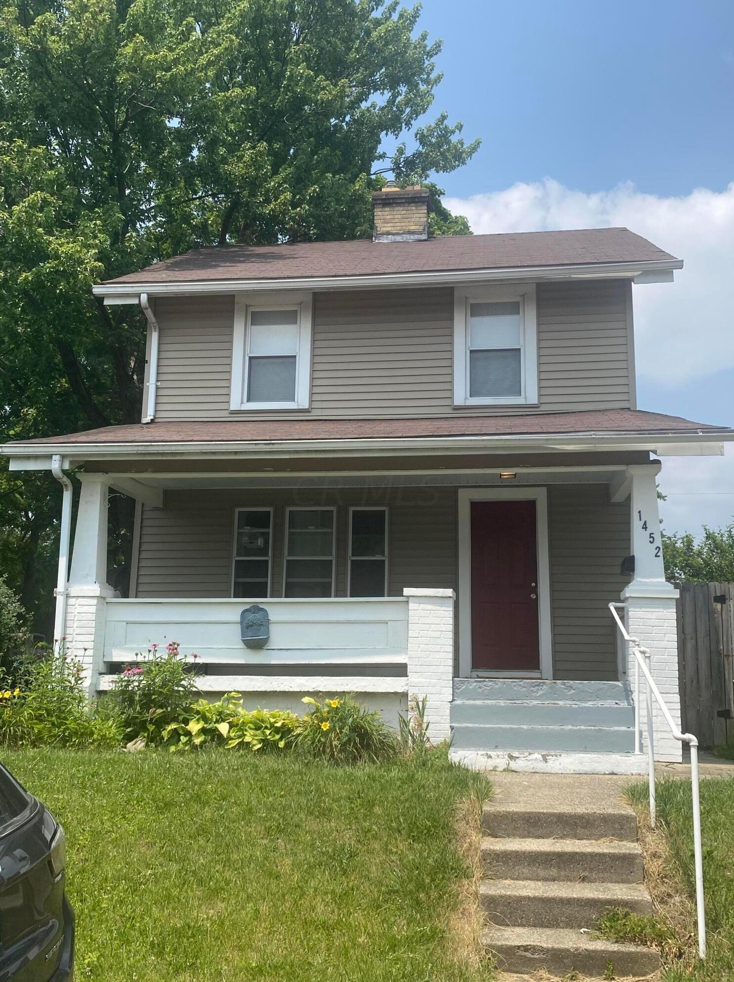 1452 Loretta Ave, Columbus OH  43211-1419 exterior