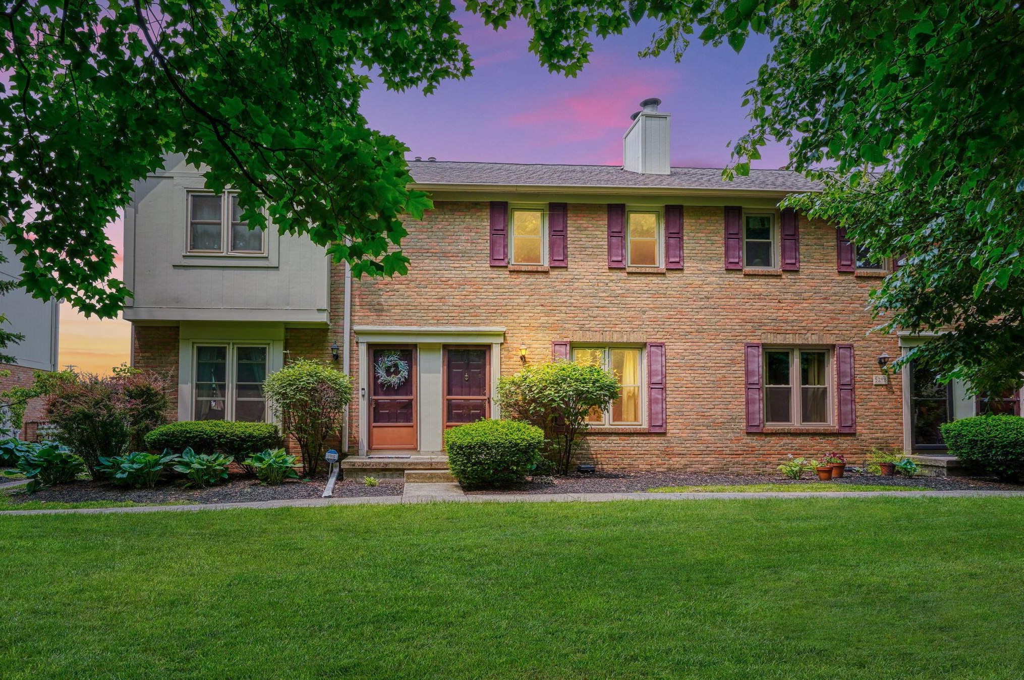 5296 Bethel Woods Dr, Columbus, OH 43220-5823