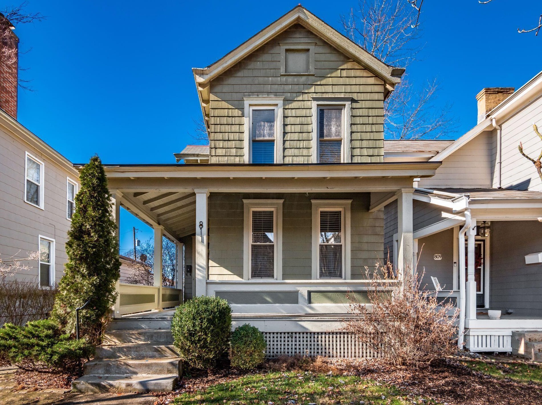 811 Ebner St, Columbus OH  43206-2211 exterior