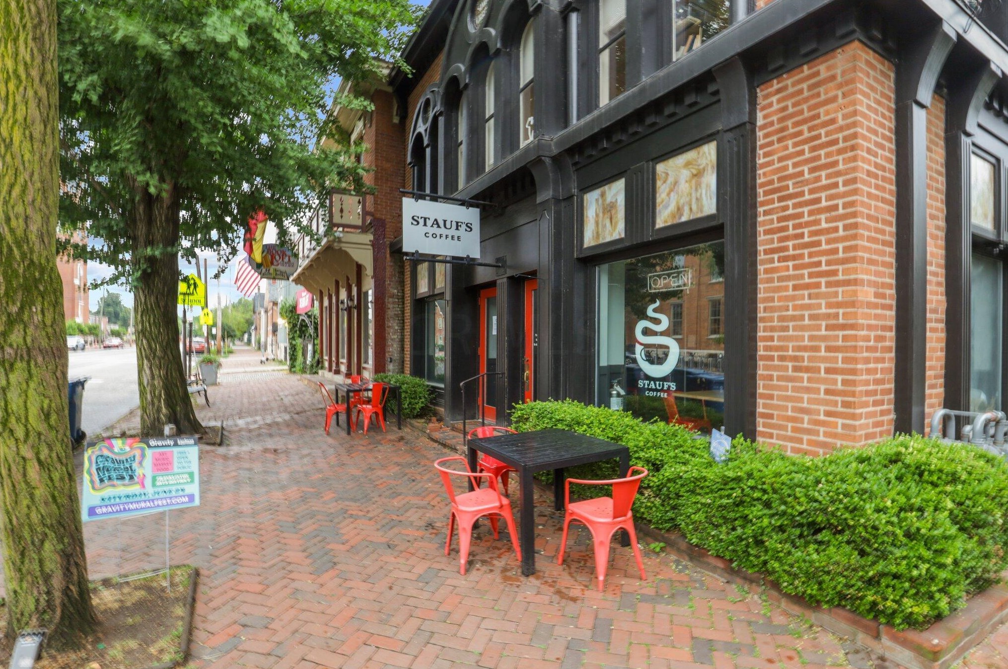 678 9 St, Columbus OH 43215-3973 exterior