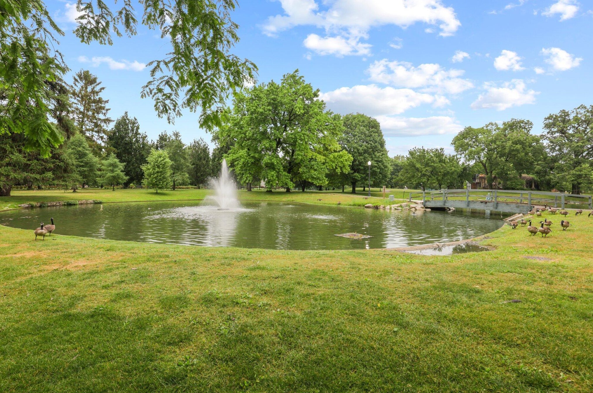 678 9 St, Columbus OH 43215-3973 exterior