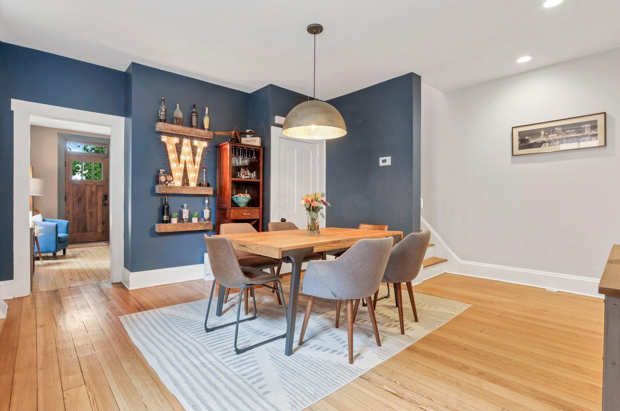 678 9 St, Columbus OH 43215-3973 exterior