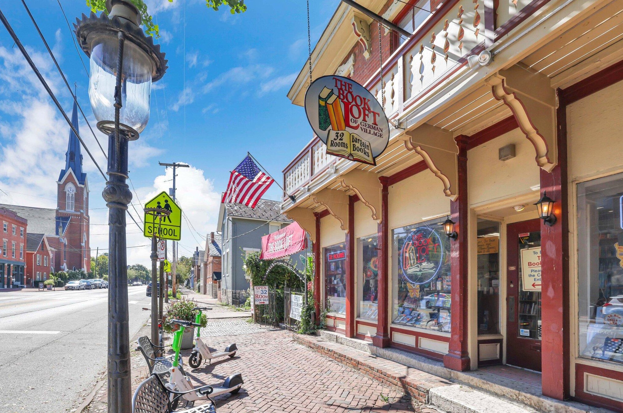 678 9 St, Columbus OH 43215-3973 exterior