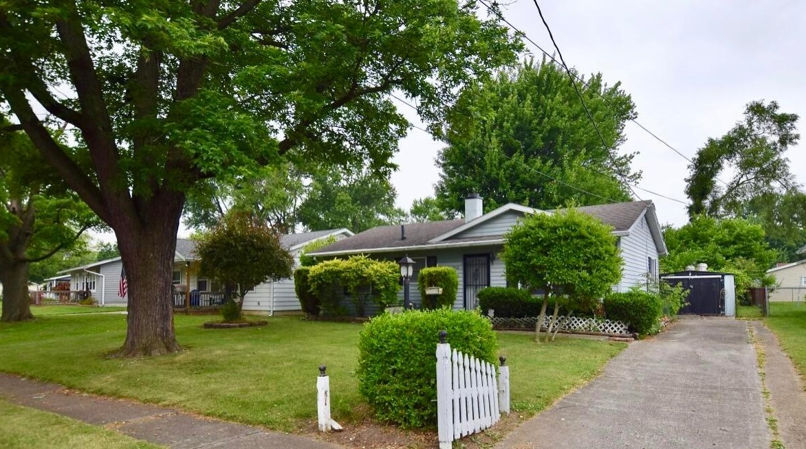 566 Roberts Ave, Marion, OH 43302