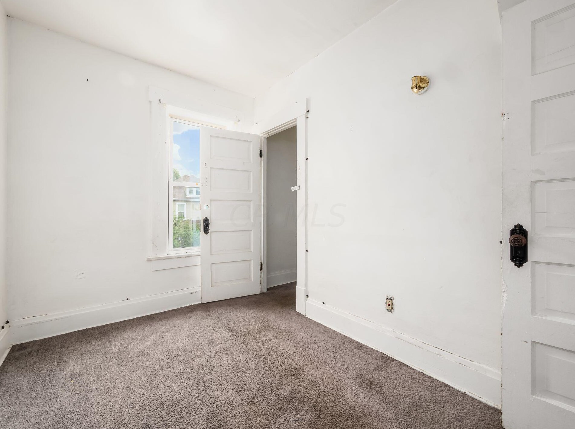 41 Ogden Ave, Columbus OH  43204-3258 exterior