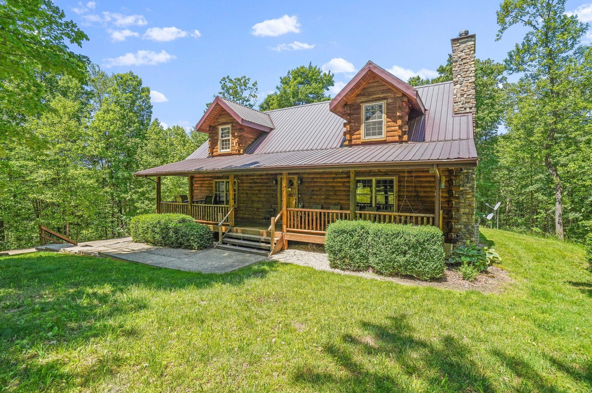 22925 Sams Creek Rd, Laurelville, OH 43135