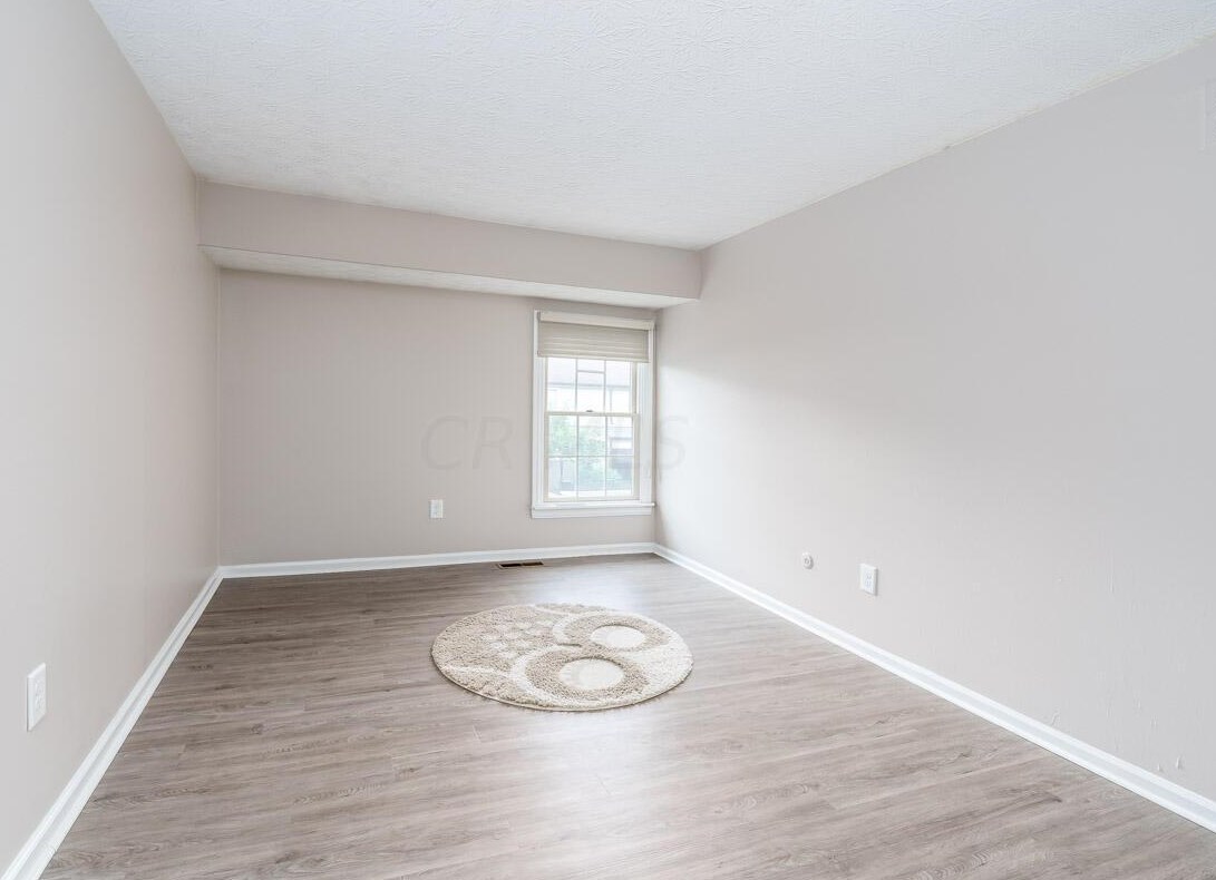 5106 Ranstead Ct, Columbus OH 43220-2545 exterior