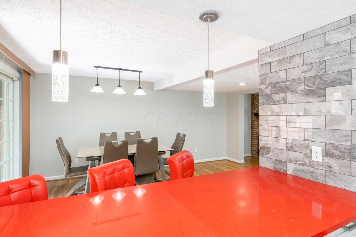 5106 Ranstead Ct, Columbus OH 43220-2545 exterior