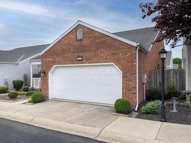 144 Pearce Pl, Urbana OH  43078-9488 exterior