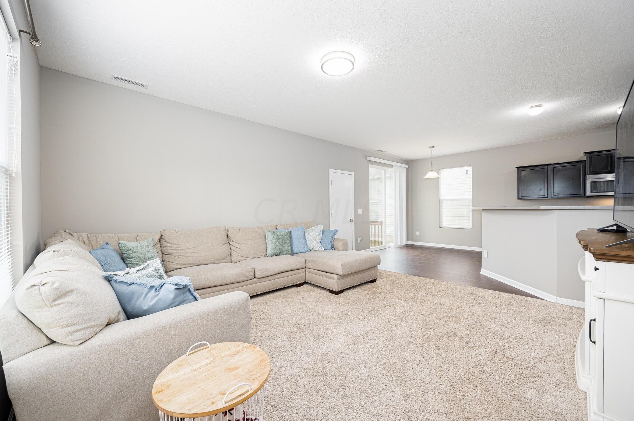 5702 Alliance Way, Columbus OH  43228-8948 exterior