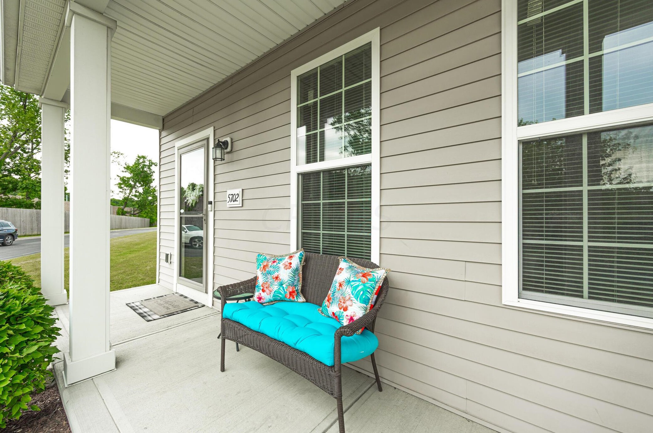 5702 Alliance Way, Columbus OH  43228-8948 exterior