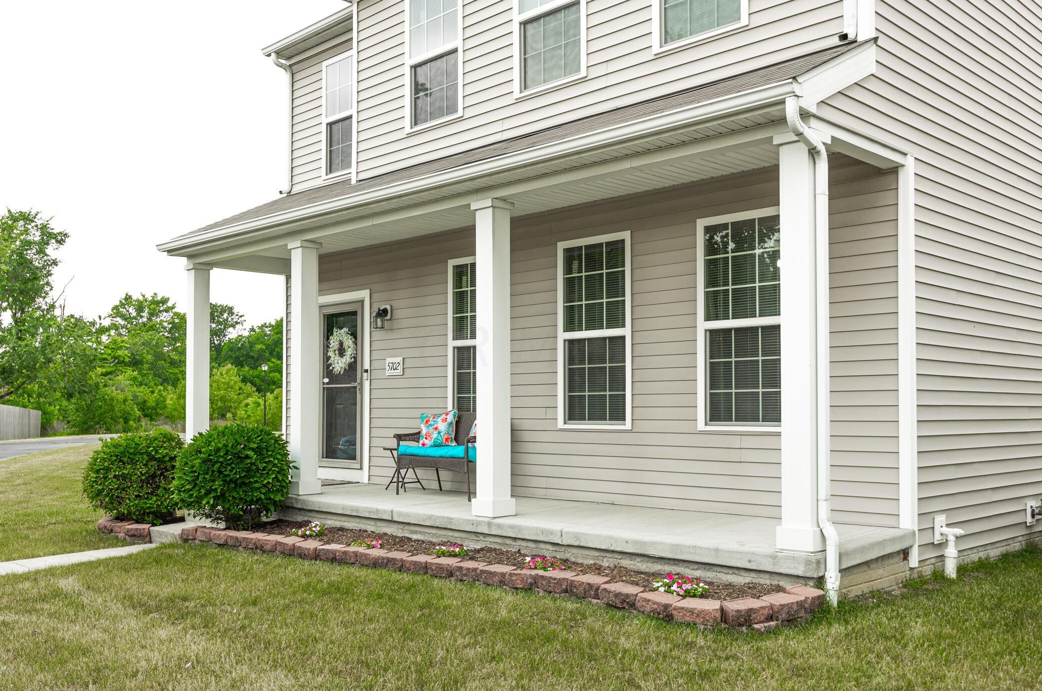5702 Alliance Way, Columbus OH  43228-8948 exterior