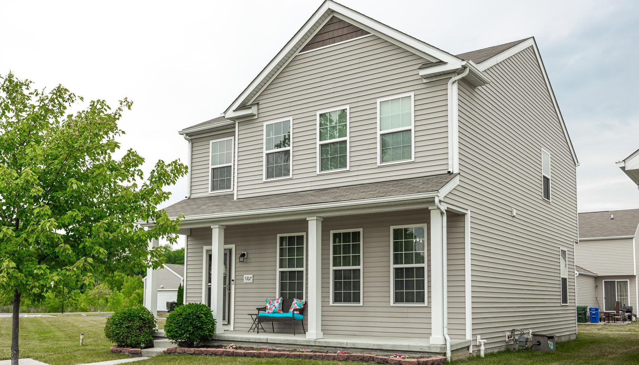 5702 Alliance Way, Columbus OH  43228-8948 exterior