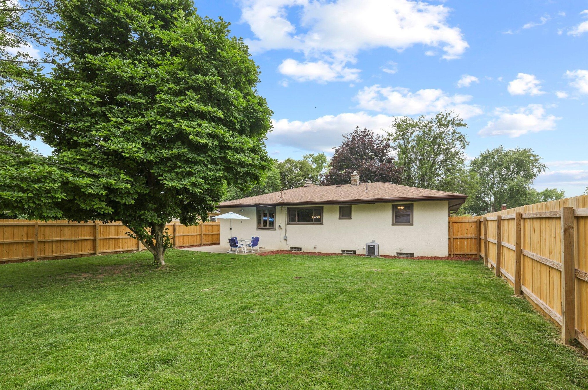 4386 Marland Dr, Columbus OH  43224-1015 exterior