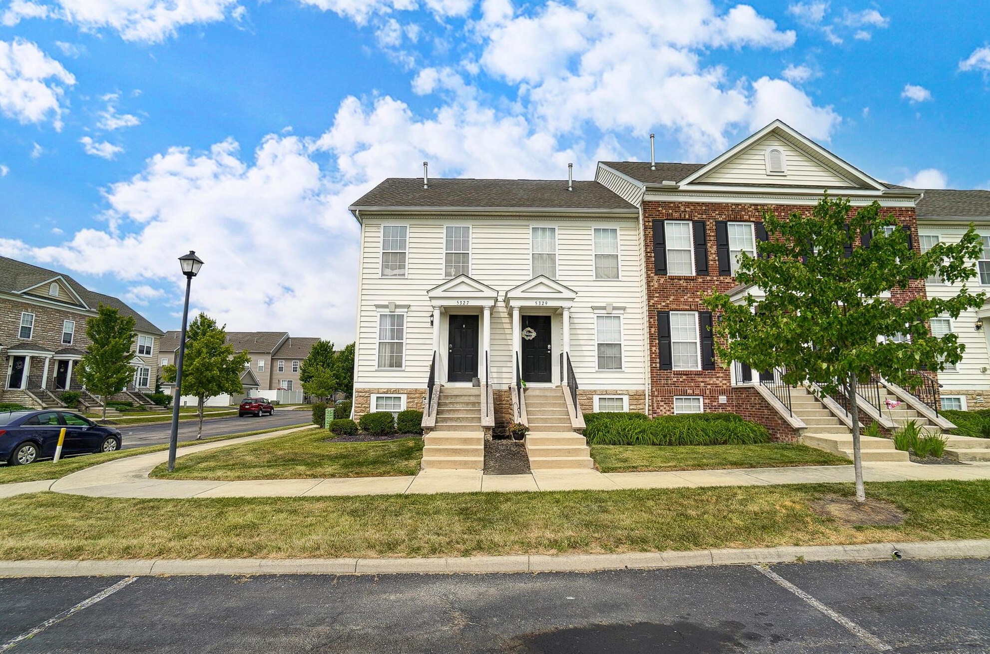 5327 Staircase Falls Dr #80-532, Dublin, OH 43016