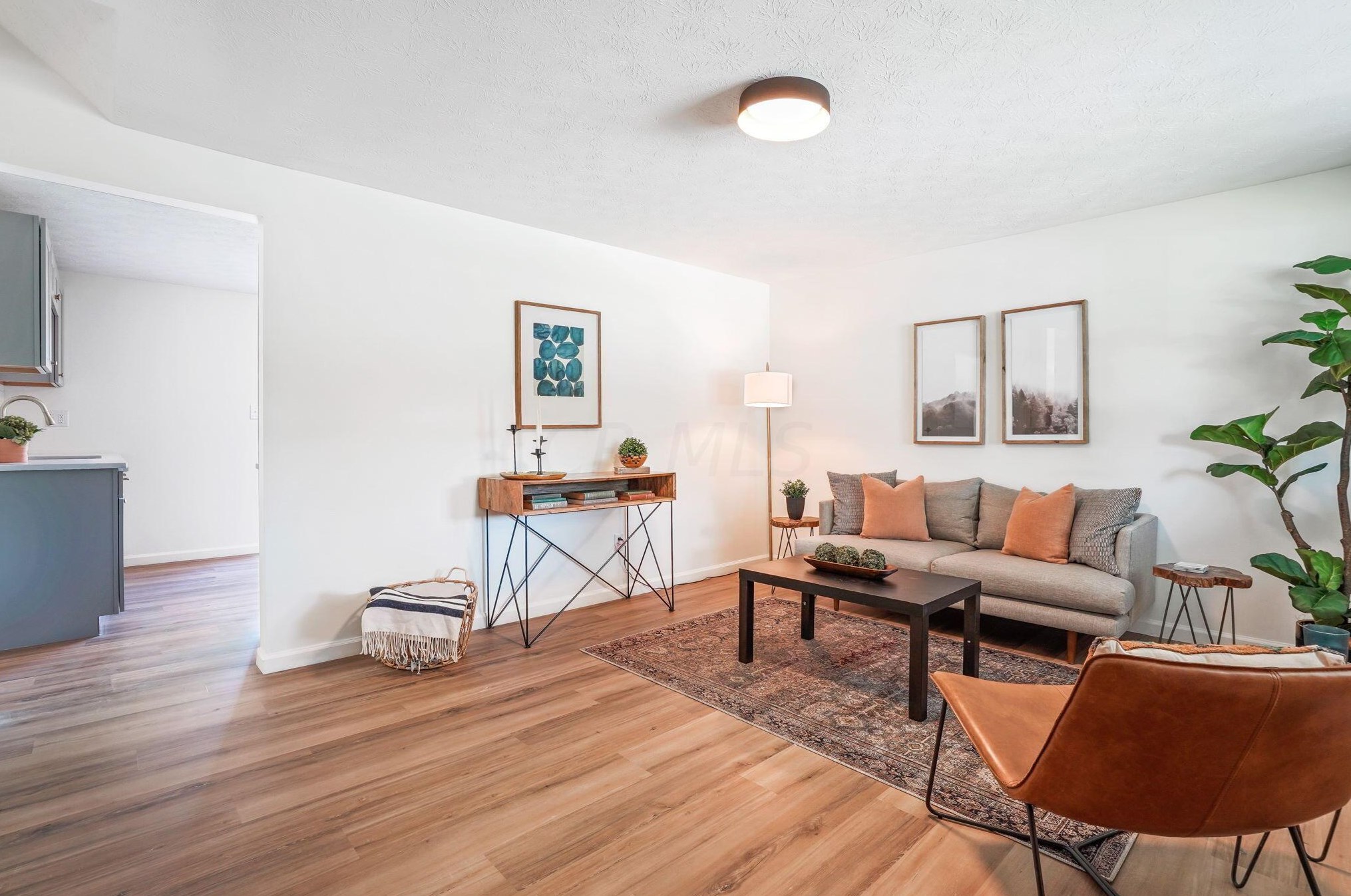 3827 Edendale Rd, Columbus OH  43207-4121 exterior