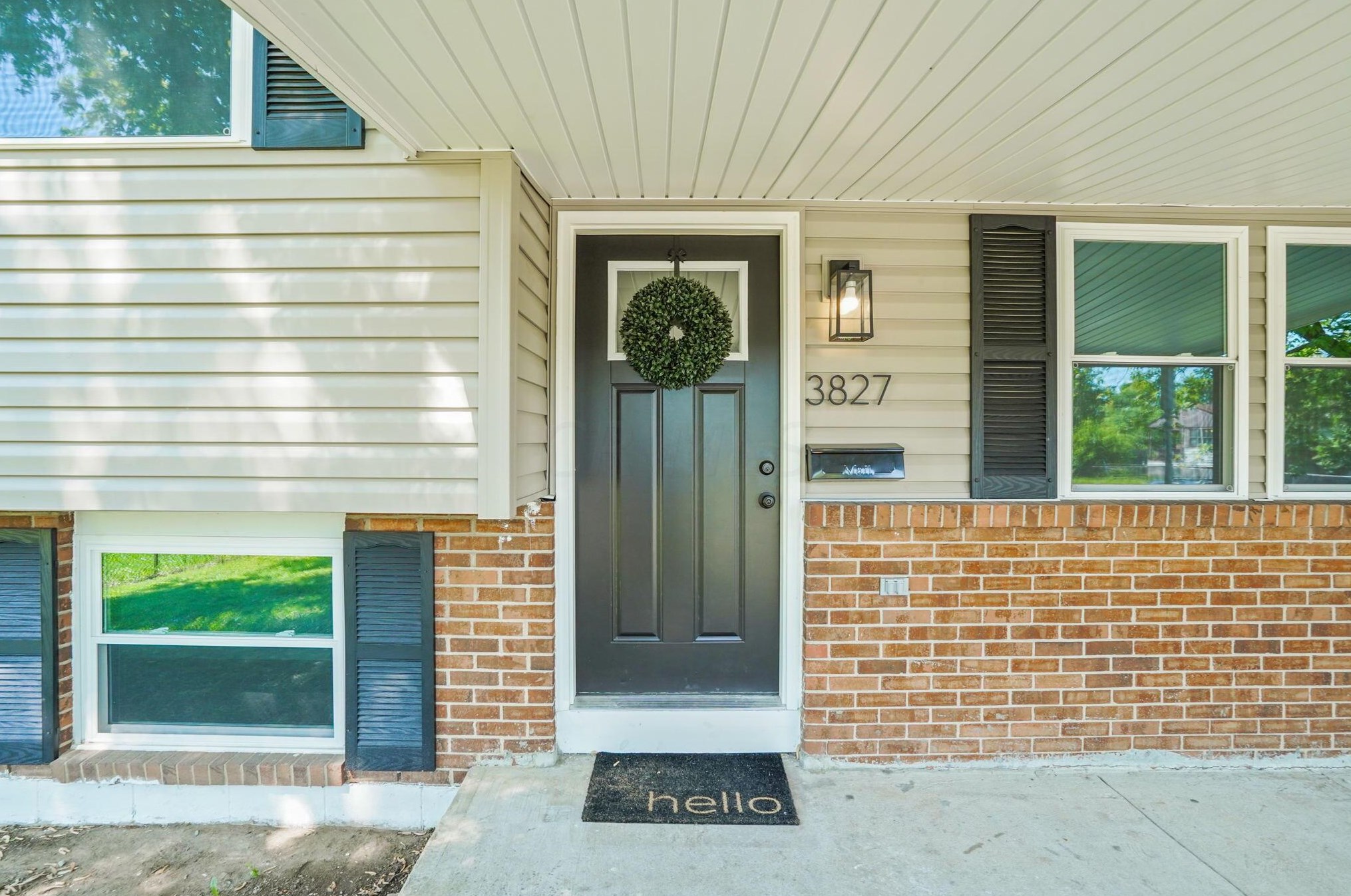 3827 Edendale Rd, Columbus OH  43207-4121 exterior