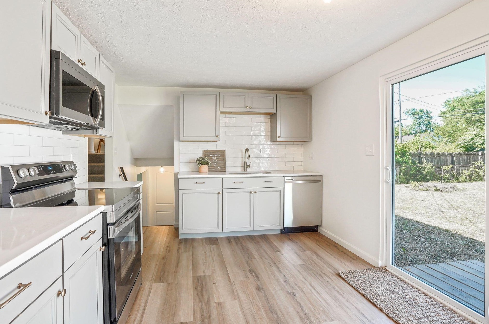 3827 Edendale Rd, Columbus OH  43207-4121 exterior