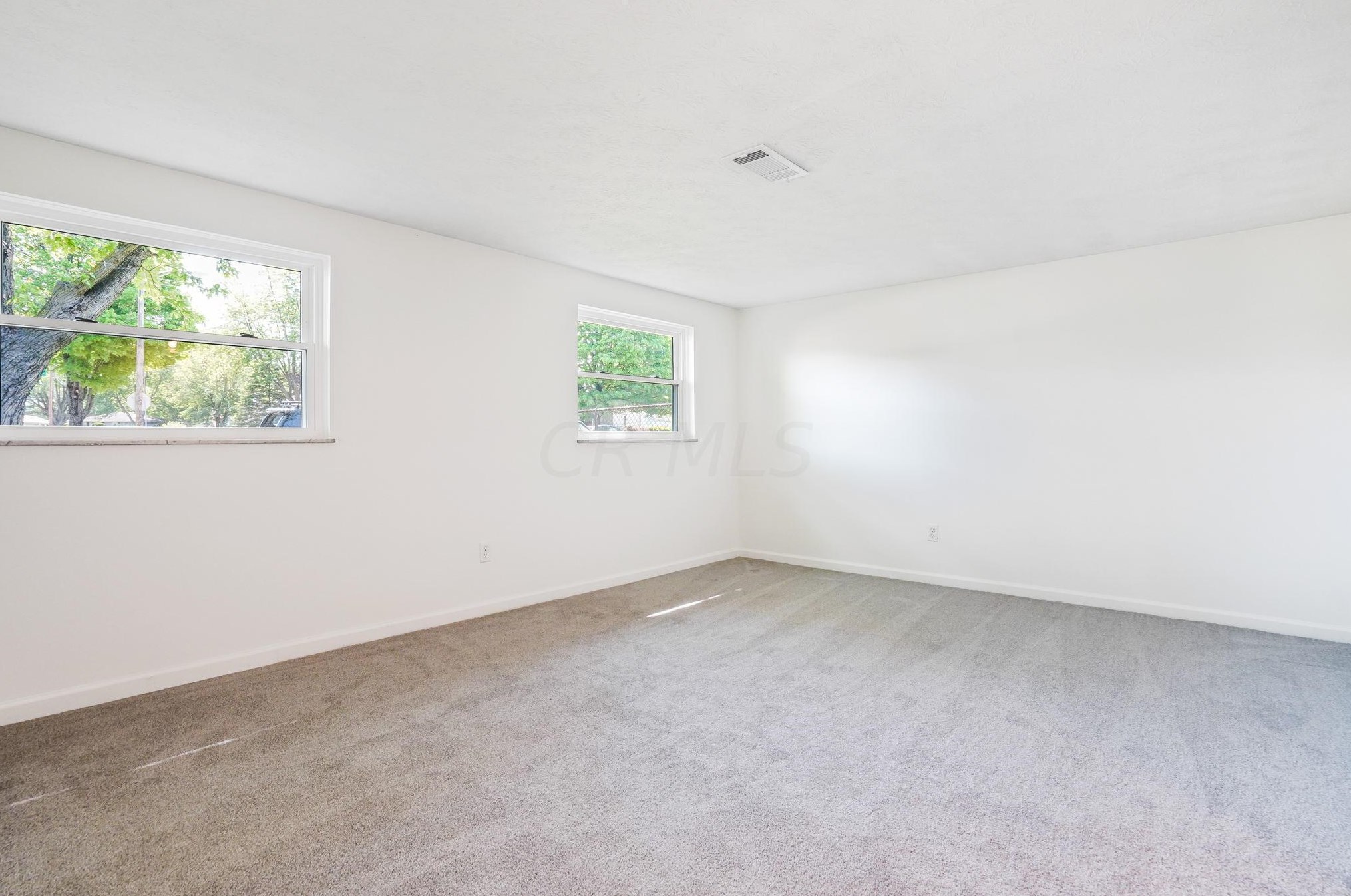 3827 Edendale Rd, Columbus OH  43207-4121 exterior