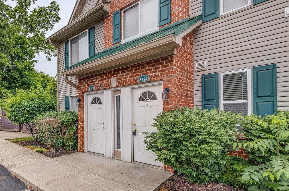 6374 Edgecreek Ln, Columbus, OH 43231-8611
