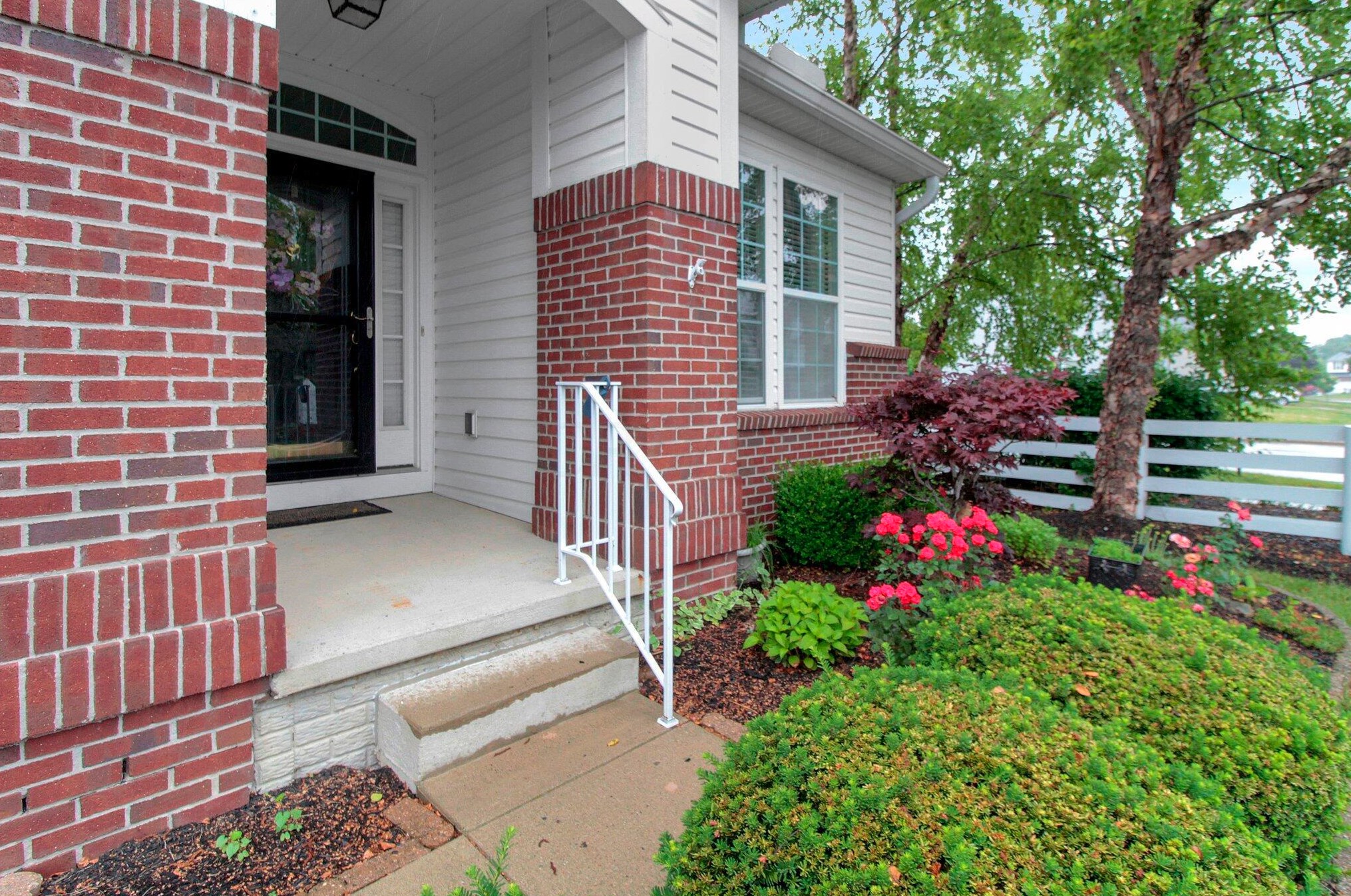 3178 Belstead Dr, Darbydale, OH 43123