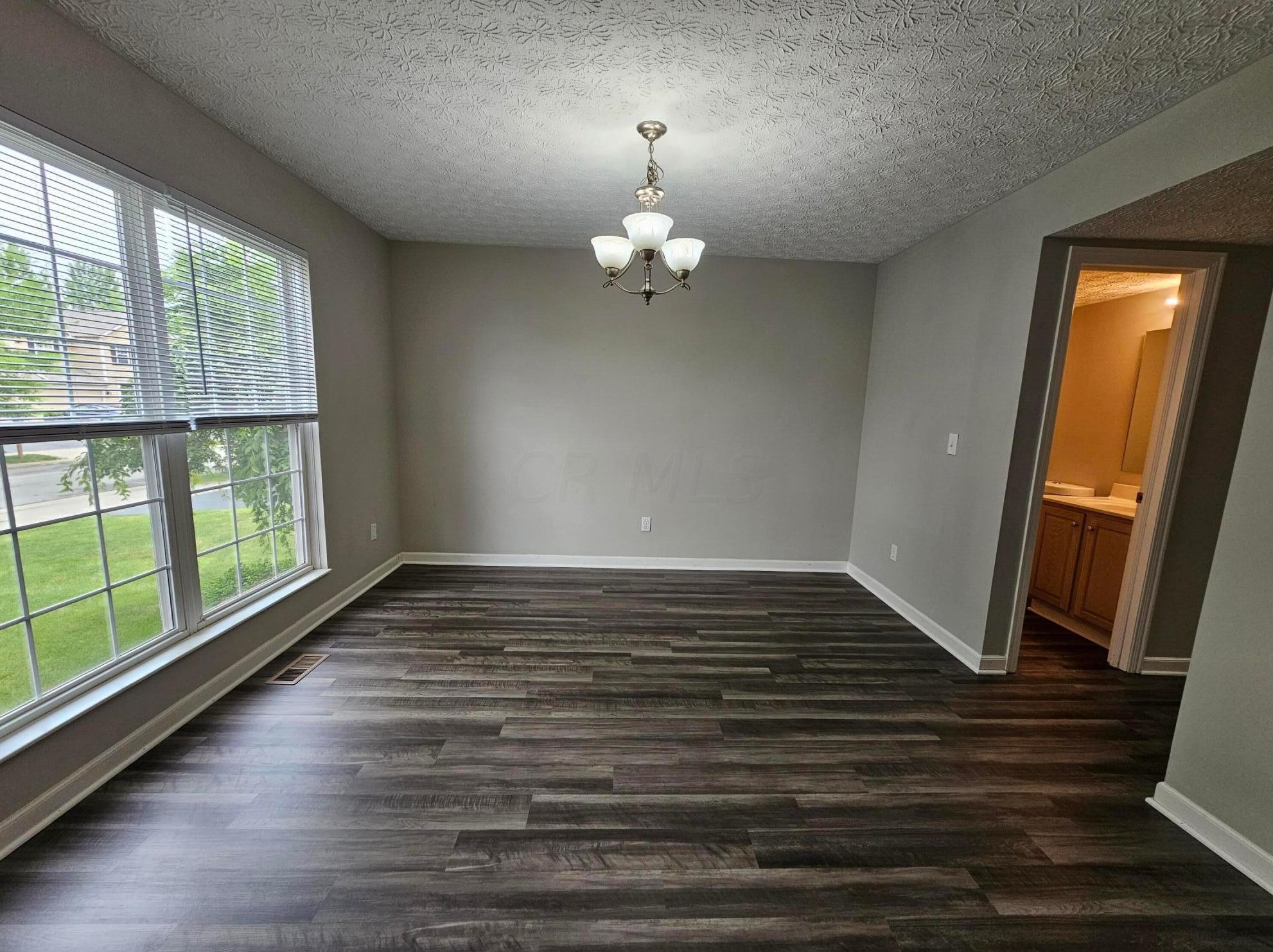 4167 Asbury Ridge Dr, Columbus OH  43230-8392 exterior