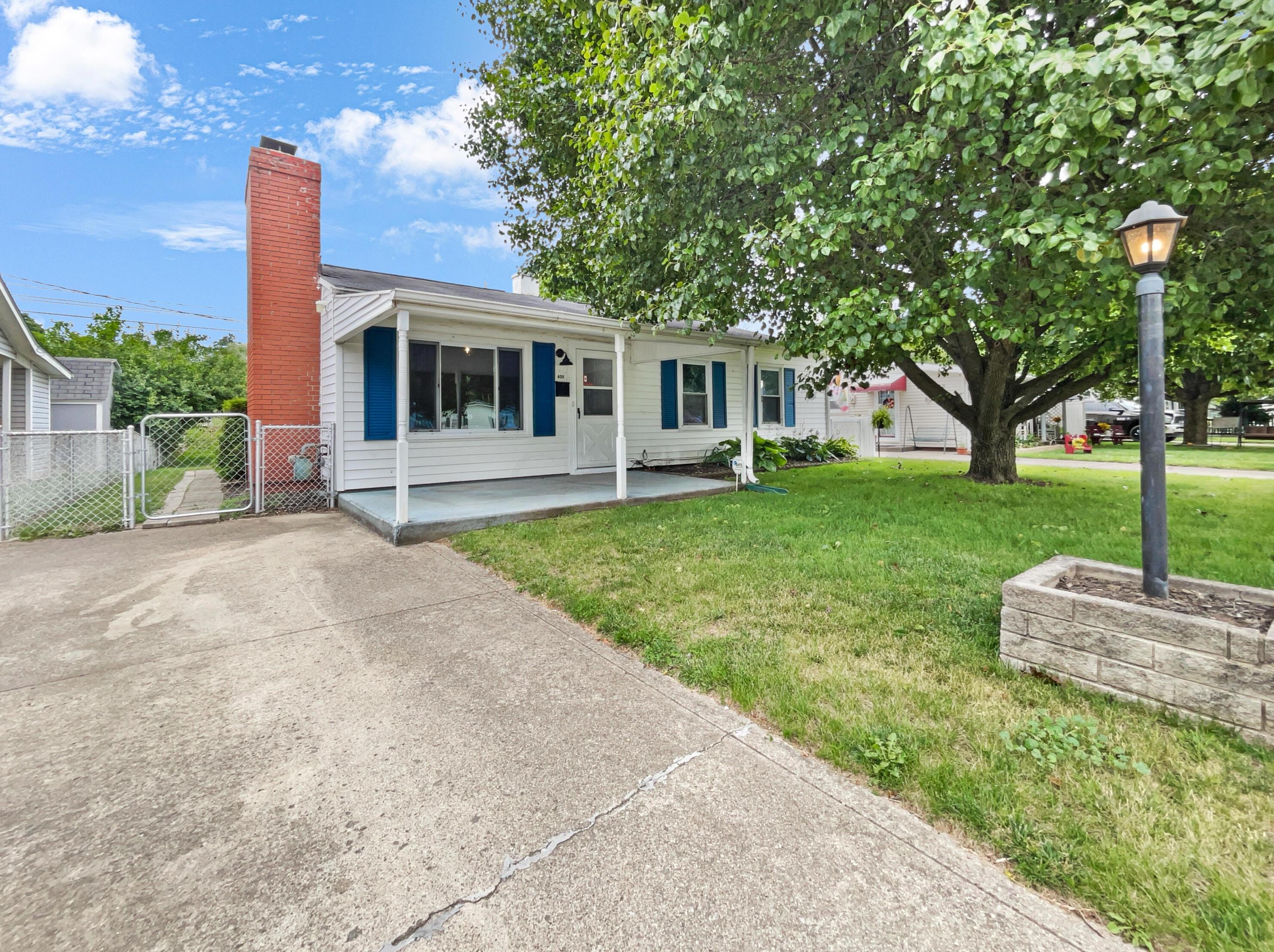 408 Stella Ave, Circleville OH  43113-1855 exterior