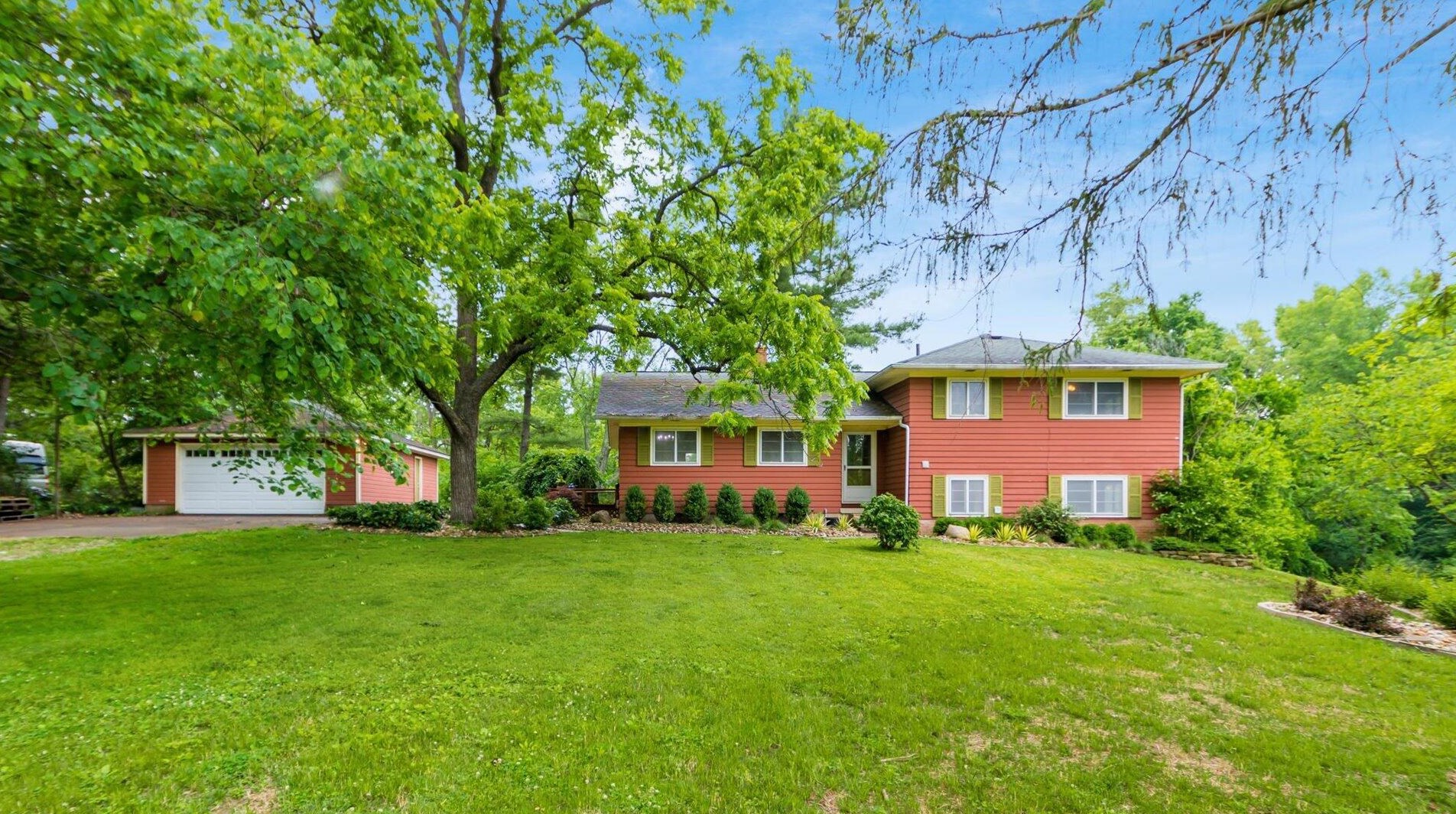 2334 Silver St, Granville, OH 43023