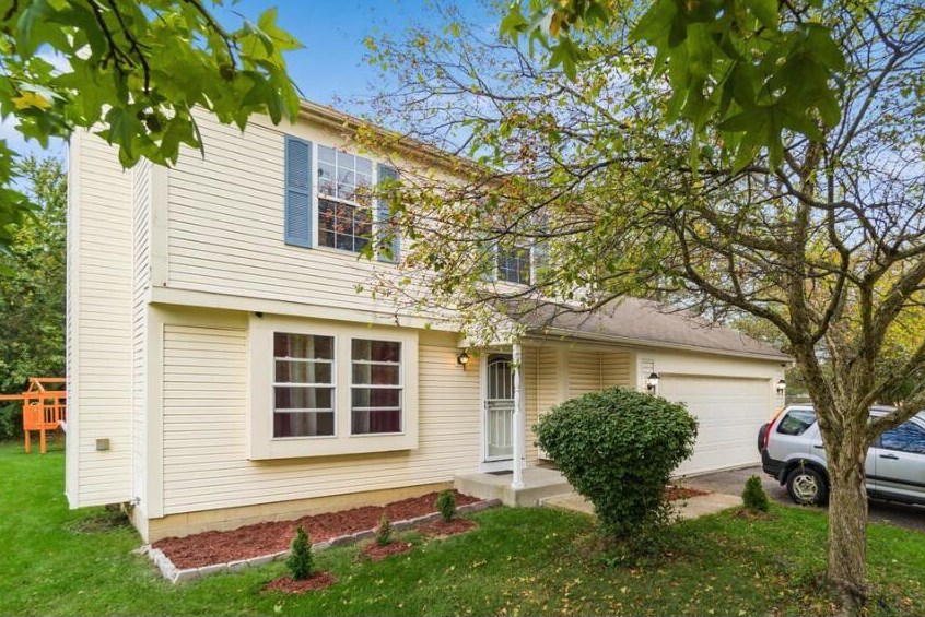 3968 Deer Knoll Dr, Columbus OH  43230-4140 exterior