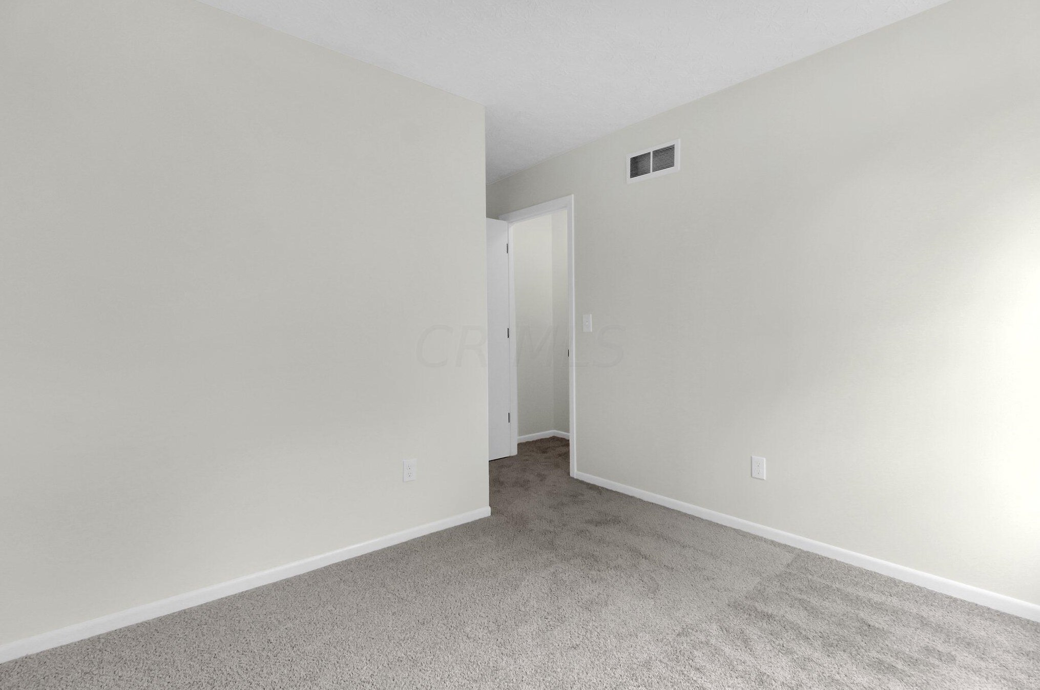 3968 Deer Knoll Dr, Columbus OH  43230-4140 exterior