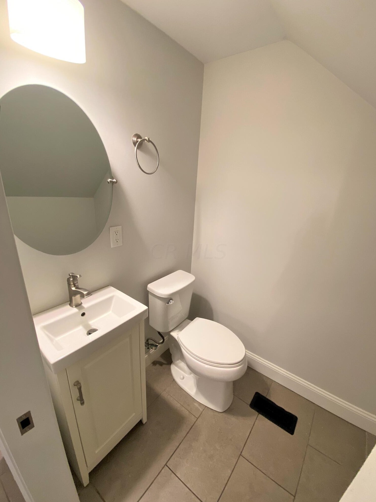 210 Brighton Rd, Columbus OH 43202-1024 exterior