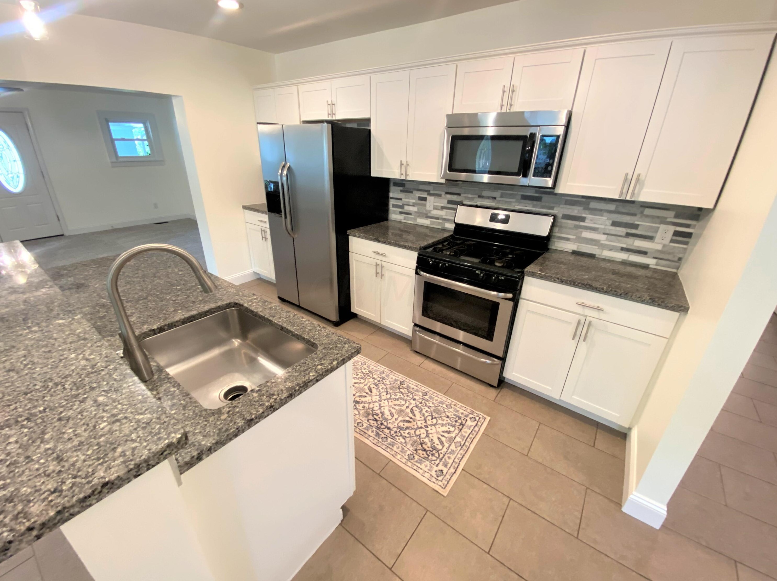 210 Brighton Rd, Columbus OH 43202-1024 exterior