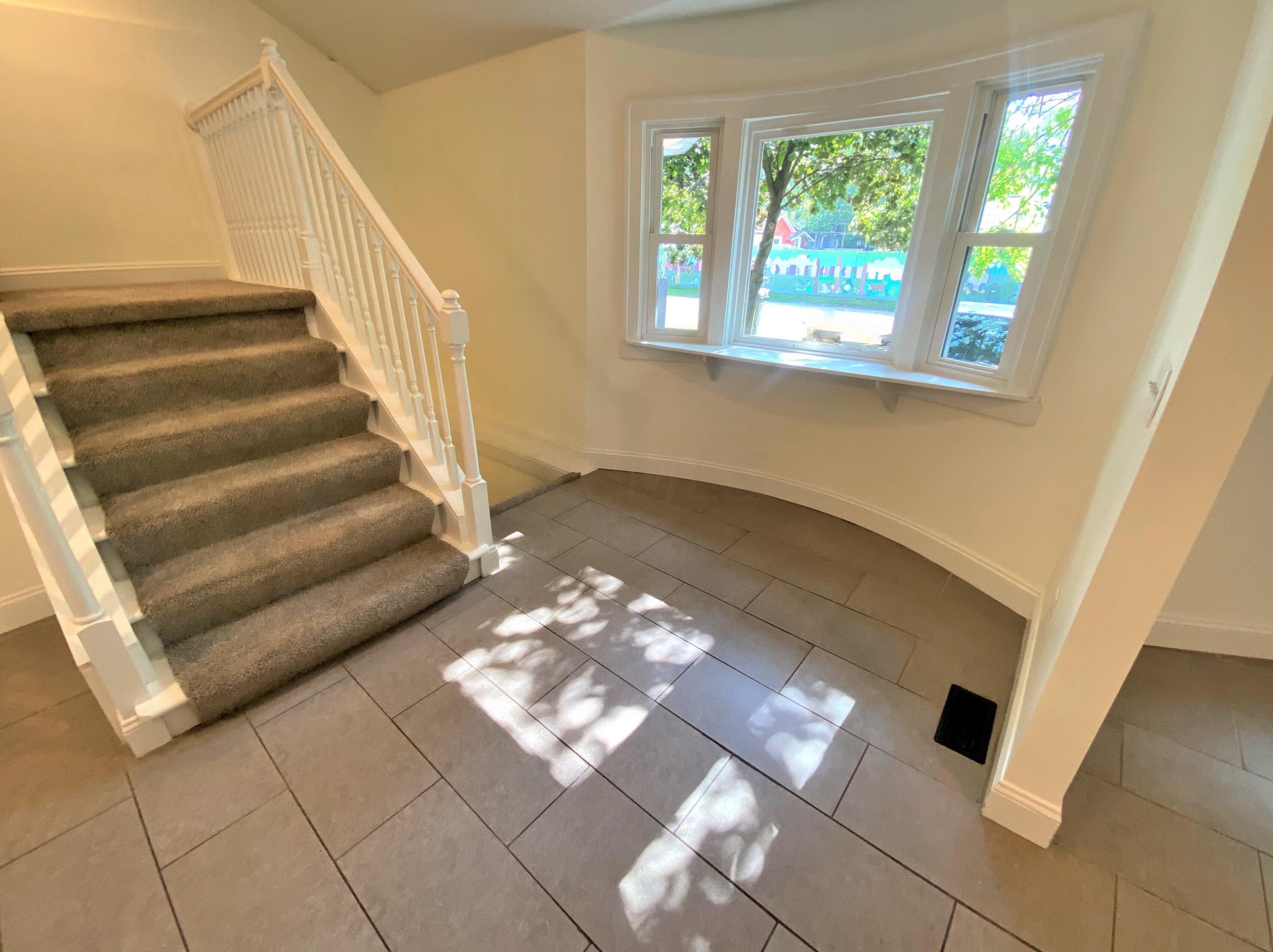 210 Brighton Rd, Columbus OH 43202-1024 exterior