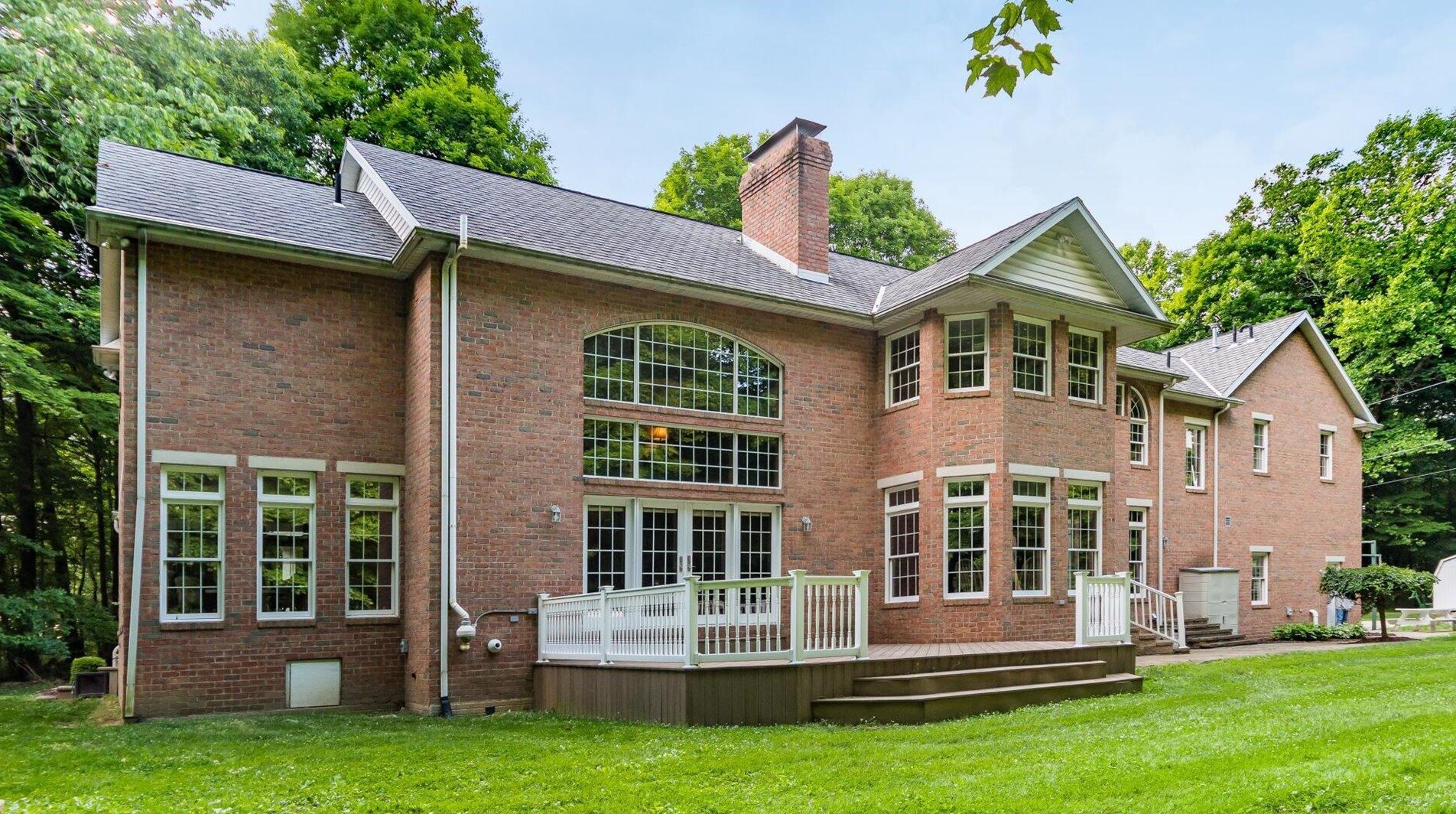 9083 Mulberry Rd, Mount Perry, OH 43760