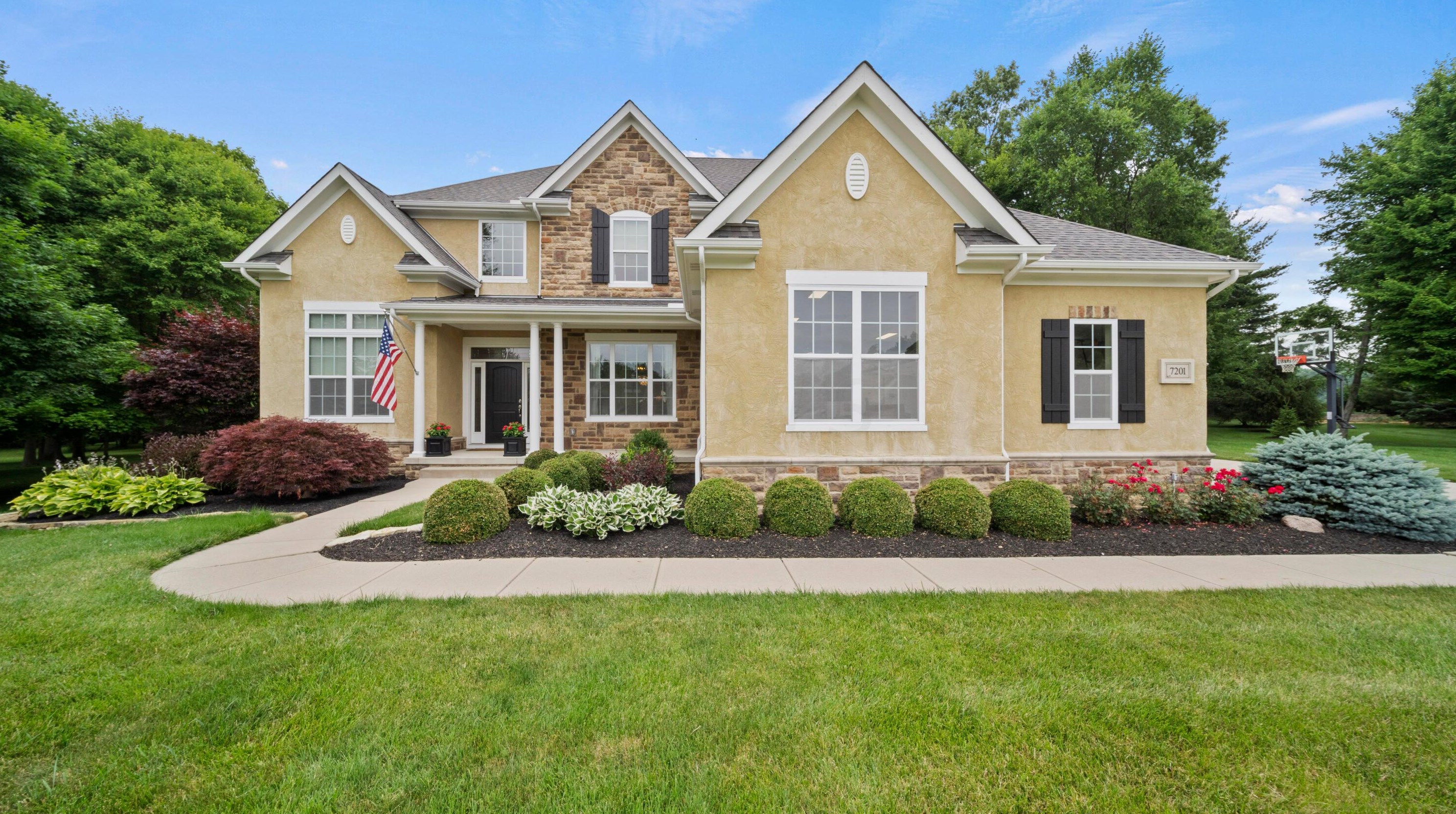 7201 Hoover Reserve N Ct, Westerville, OH 43081