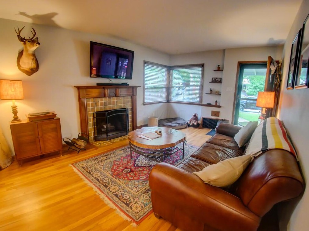 525 Como Ave, Columbus OH  43202-1320 exterior