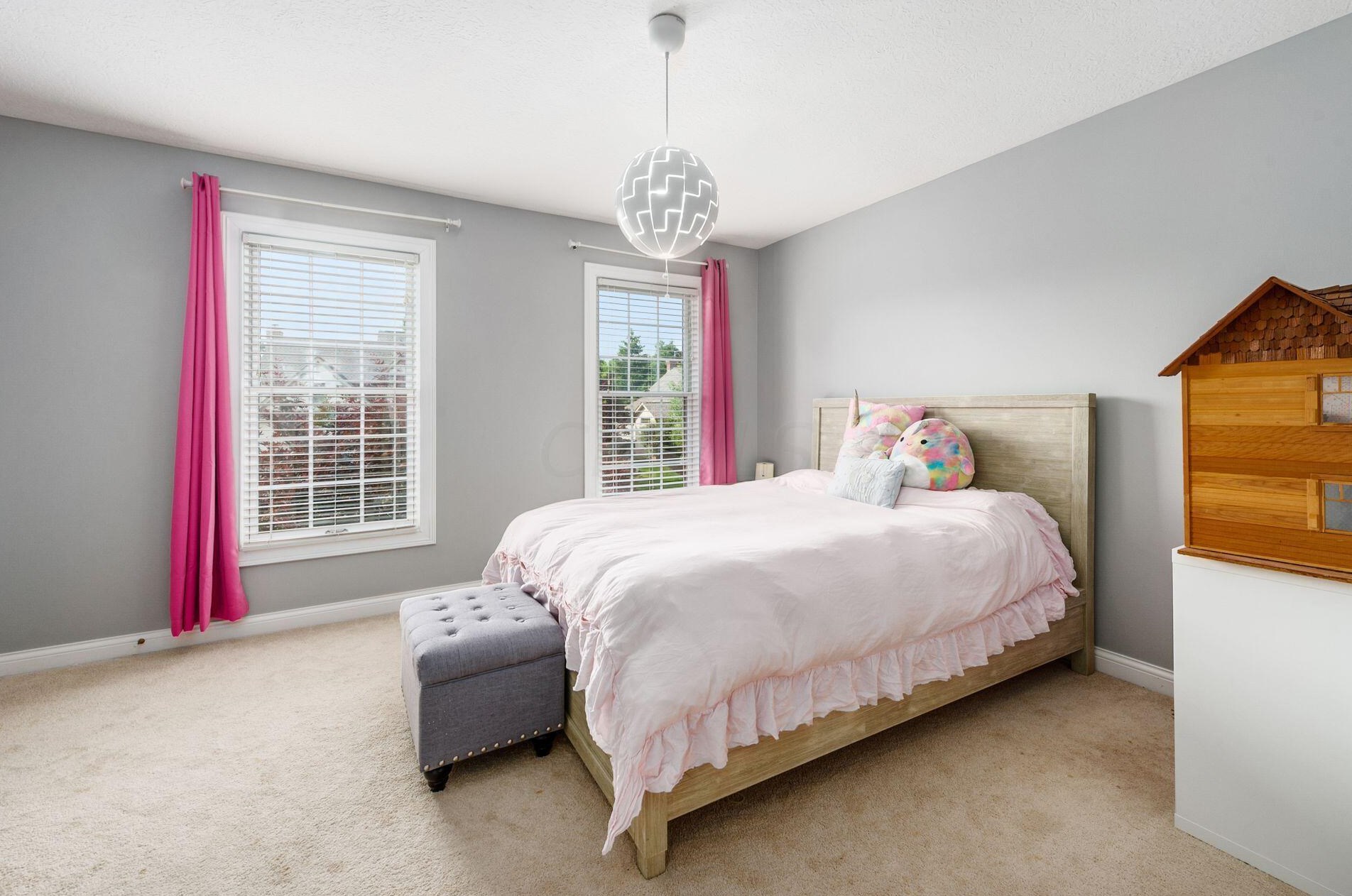 6209 Balmoral Dr, Dublin OH  43017-8595 exterior