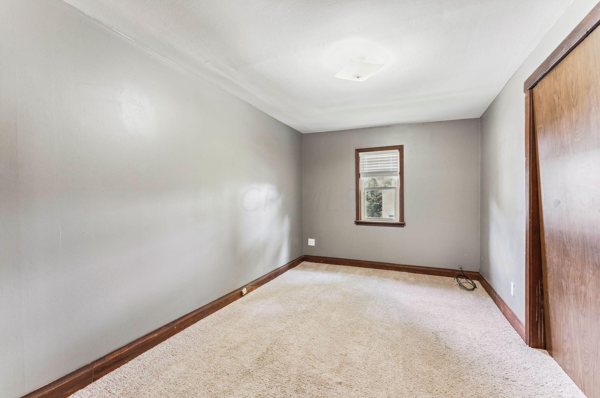 664 9 St, Columbus OH 43215-3972 exterior